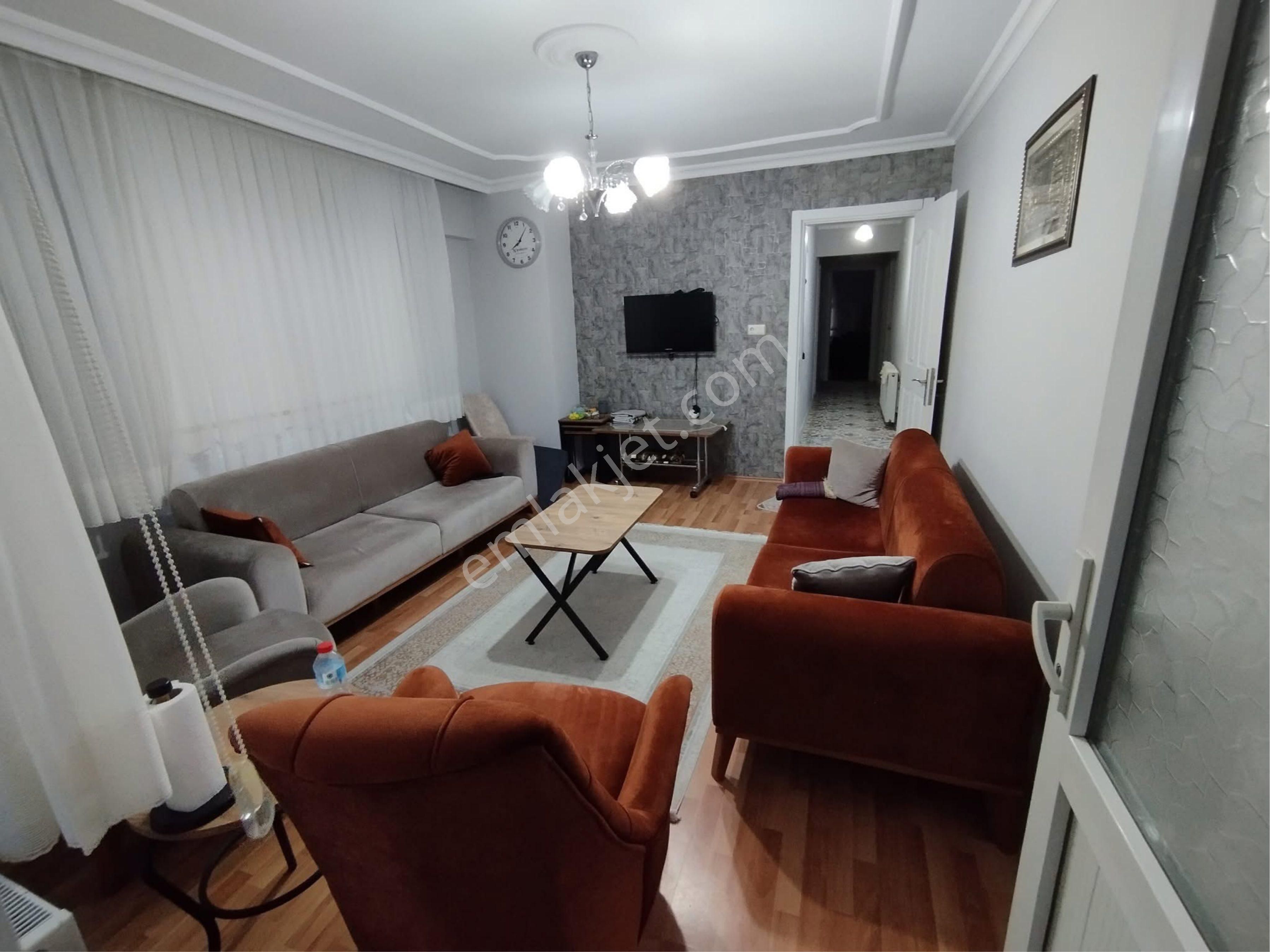 Manisa Soma Güvenler Emlaktan Cumhuriyet Mahallesi Yeni Pazar Yeri Mevki 3+1 1, Kat Satılık Daire