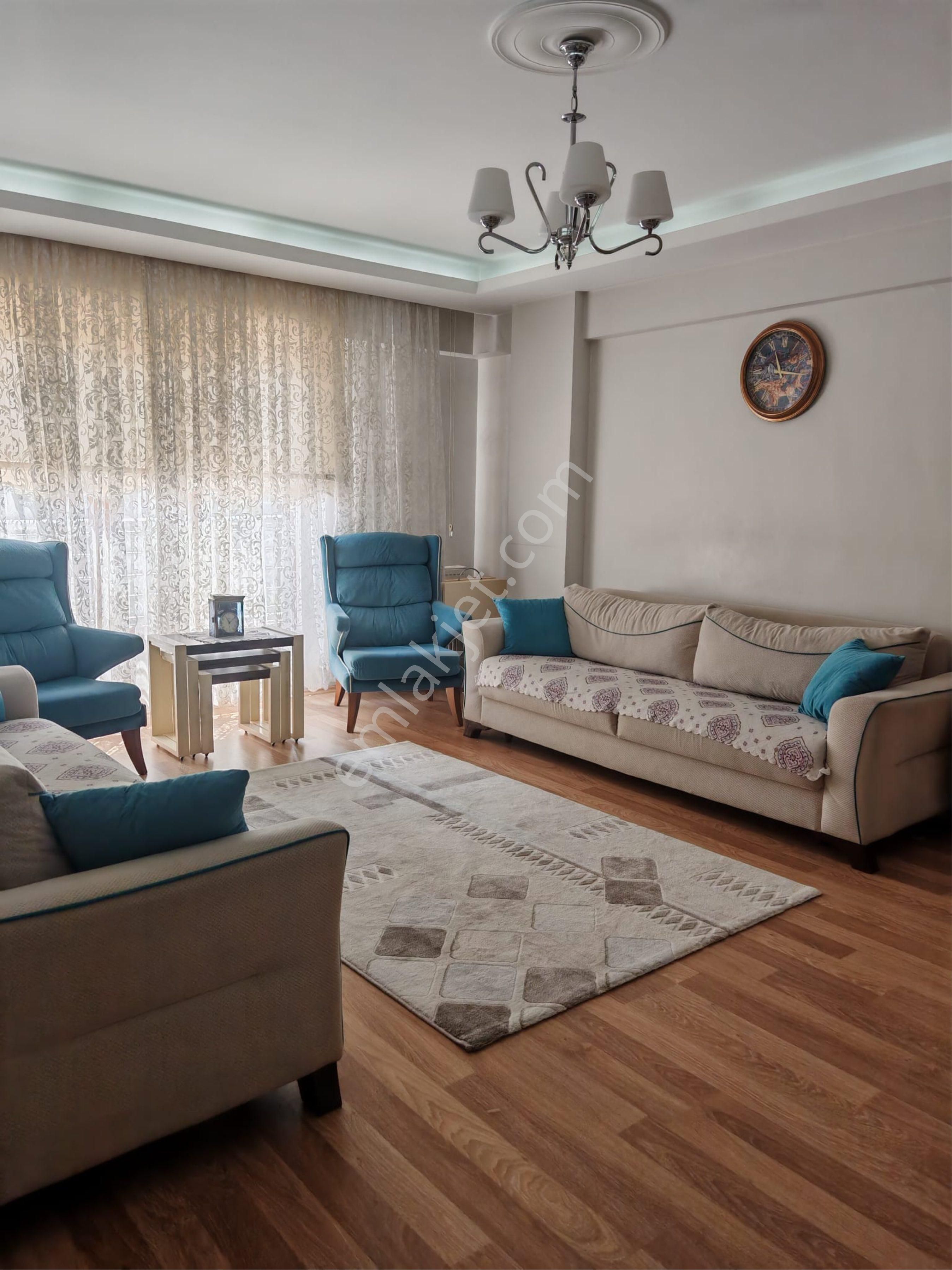 Manisa Soma Güvenler Emlaktan Class Evler Mevkii 3+1 Kaloriferli Satılık Bakımlı Daire