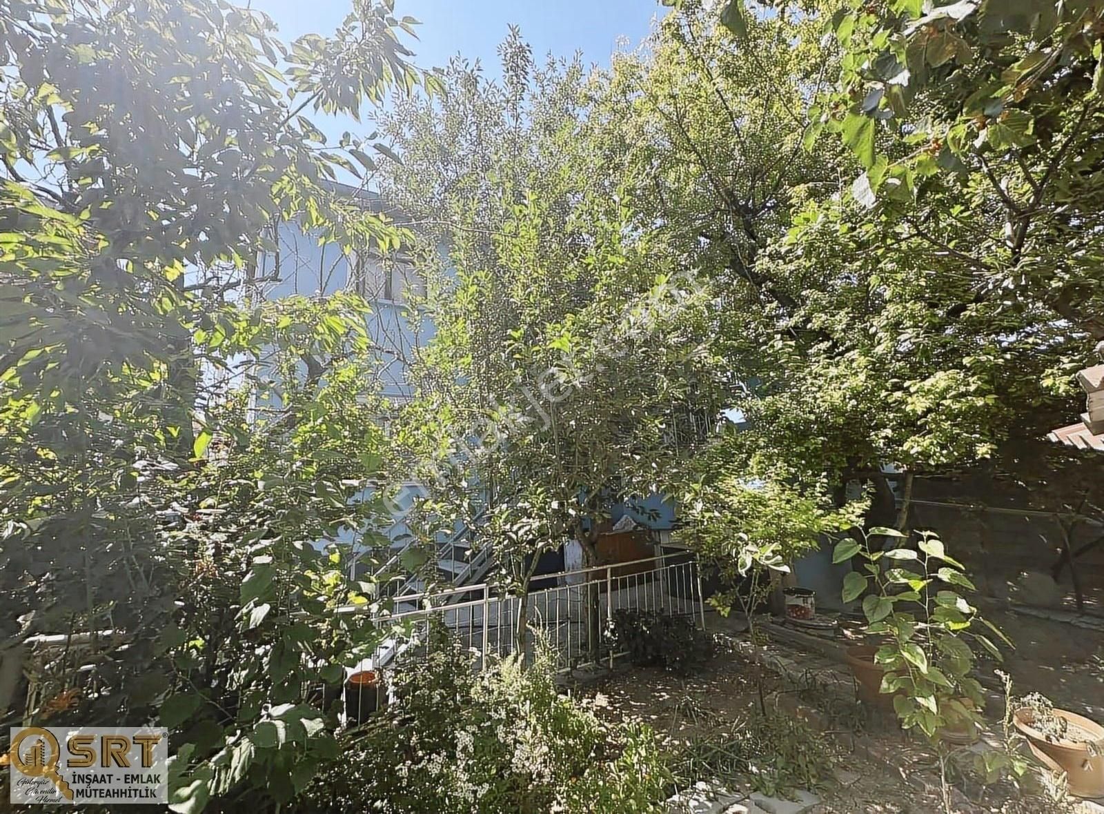 Bahçe İçerisinde İki Adet Daireli Müstakil Ev - Görsel 28