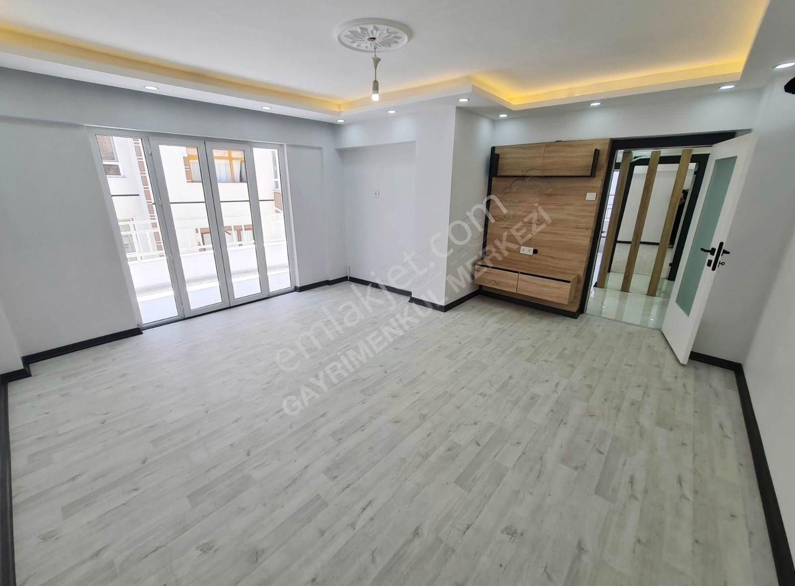 Topçu Mah.de Full İçi Yapılı Güney Doğu Cephe 3+1 Satılık Daire