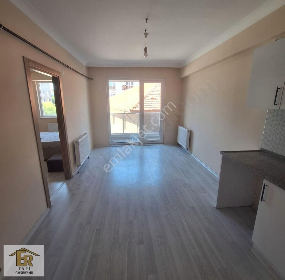 Er Yapı'dan Kiralık Nef Karşısında Kiralık 1+1 Daire
