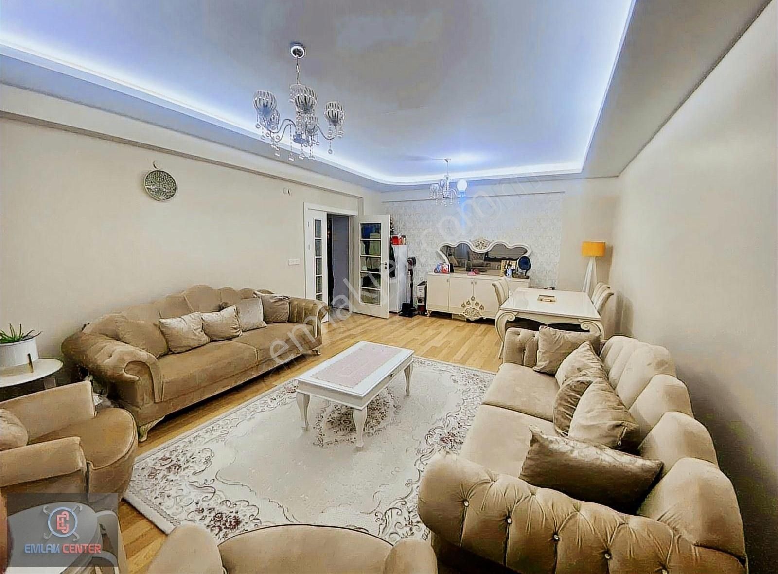 Sümer Evleri Mükemmel Konumda Satılık 4+1 Geniş Daire