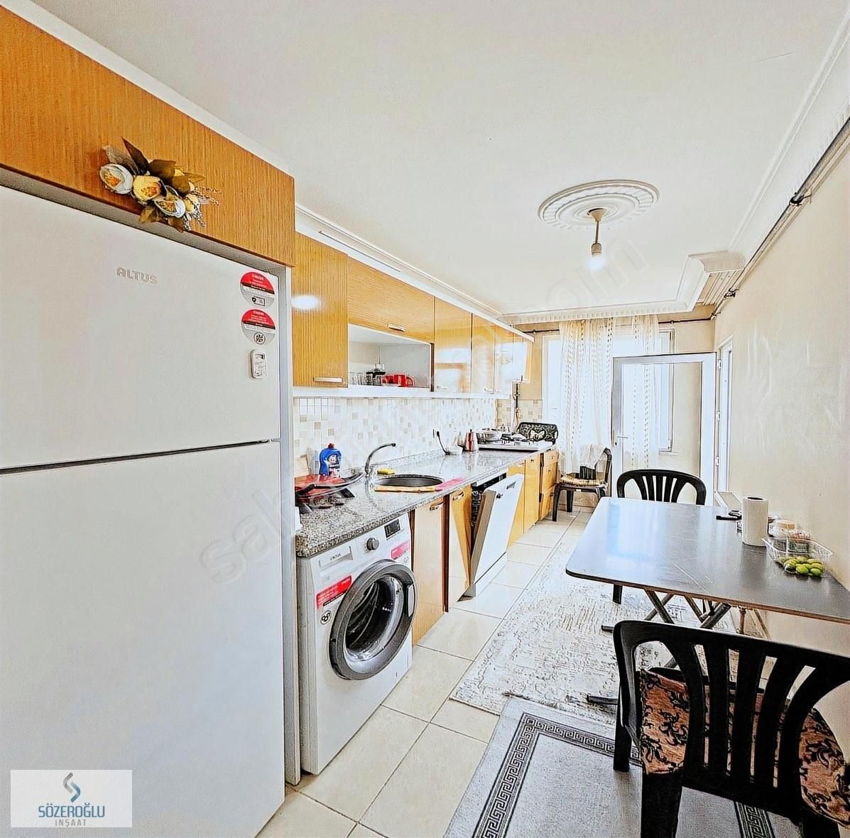 Esenyurt Kıraç Battalgazi Mahallesi 1.kat 2+1 110m2 2.550.000tl