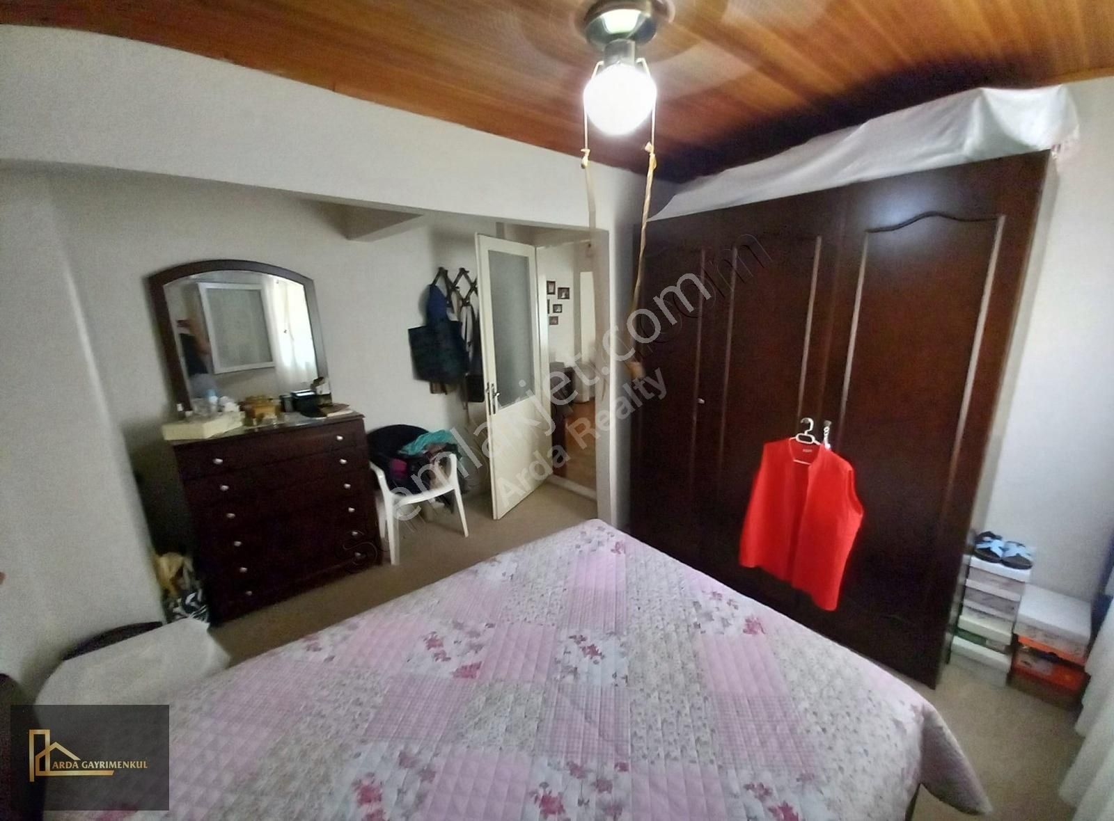 K.yaka M.barutçu Sokak Çarşı Yakını Çift Cephe 2+1 100m2 D.gazlı - Görsel 5