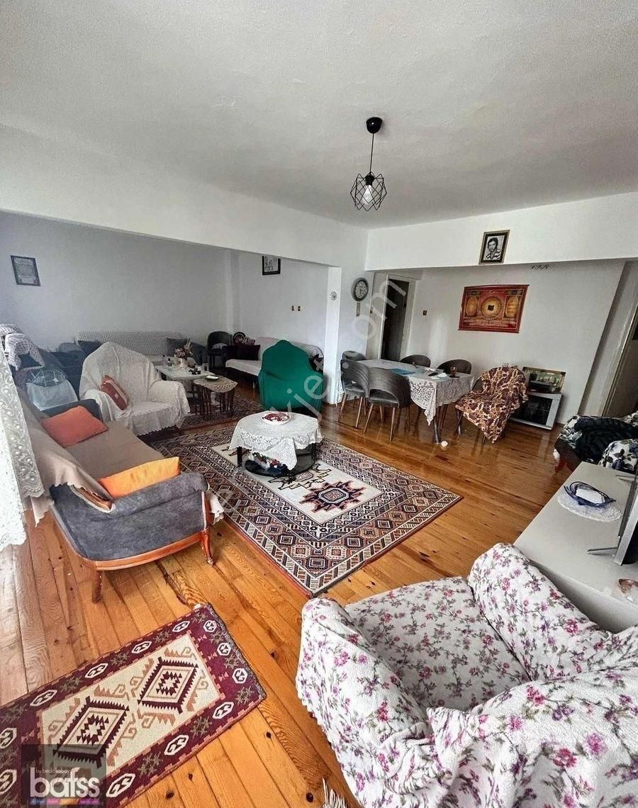 Merkezde, Bahçe Kullanımlı, Giriş Kat Geniş 2+1 Daire!