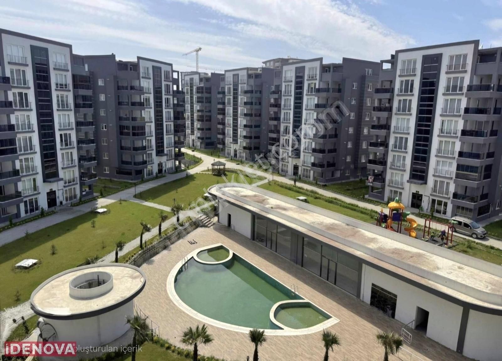 İdenova'dan Hasanağa Mah Park Resıdence Sit Bahçe Katı Geniş 2+1