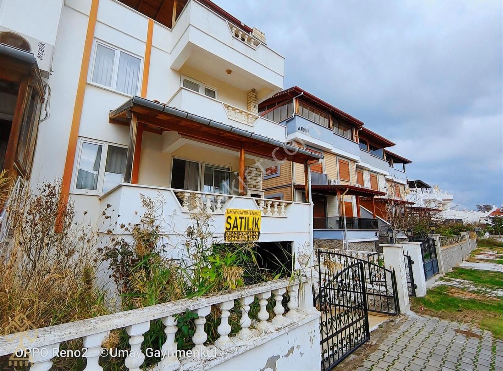 Güre 'de Denize 80 Metre Garaj+2,5 Kat Konut Satılık Villa