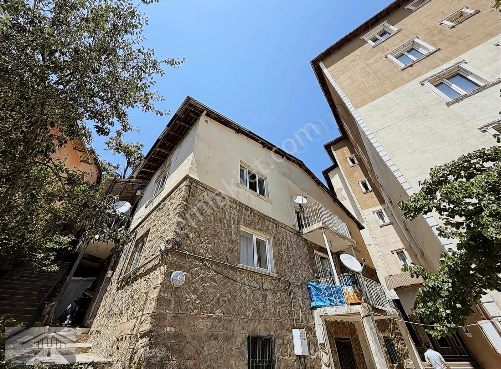 Ydn Emlak Hakkâriden 1+1 Kiralık Daire Çarşıda