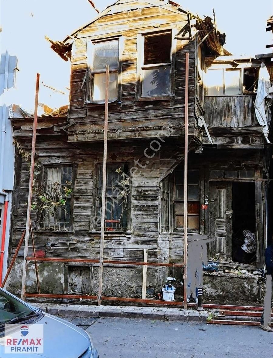 Validei Atik' Te 2.derece Tarihi Eser Köşk