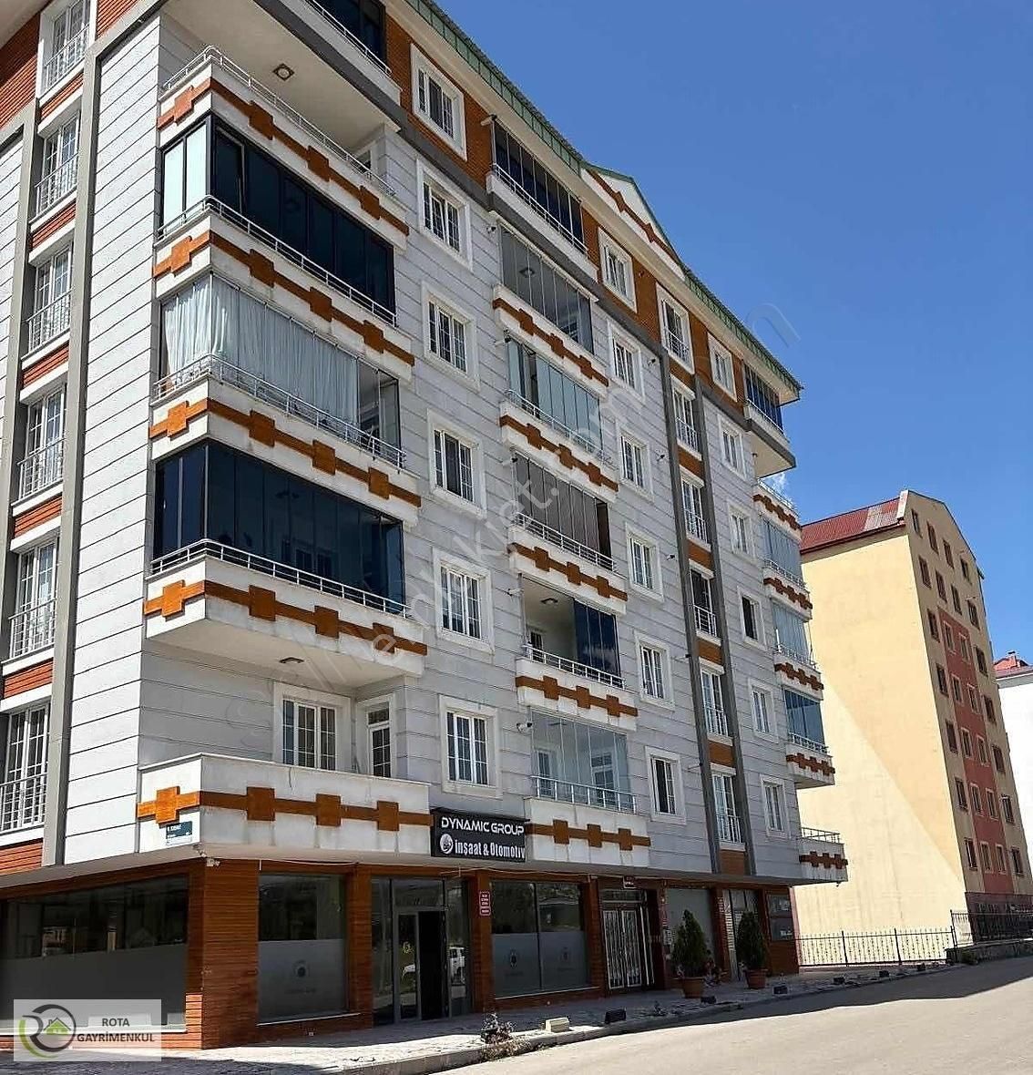Rota Gayrimenkul'den Ömer Nasuhi Bilmende 4+1 Kiralık Daire