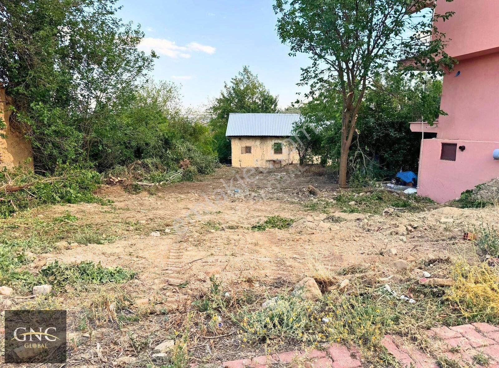 Korkuteli Köy Merkezinde Fırsat Konut+ticari Satılık Arsa