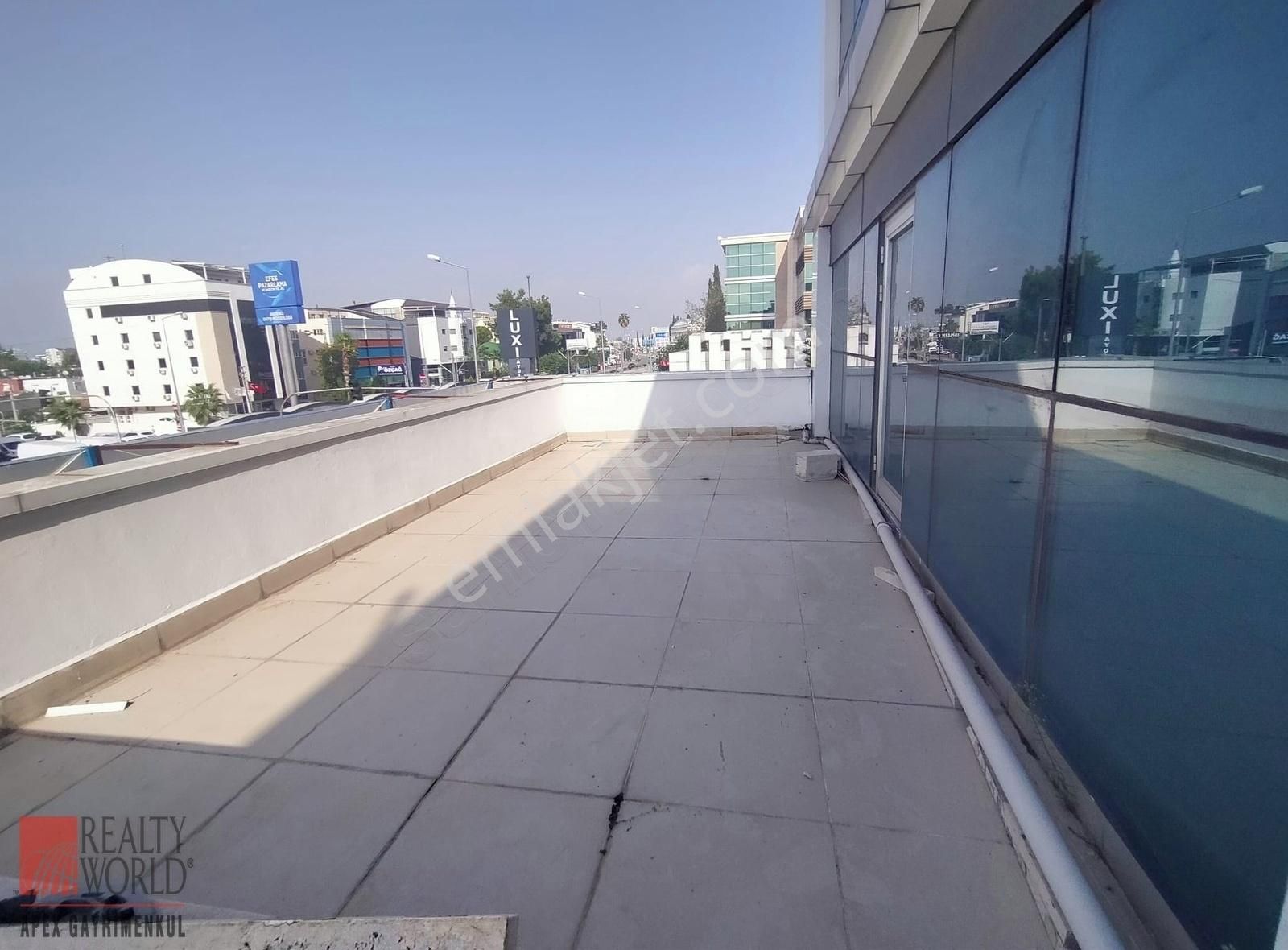 Muratpaşa Aspendos Bulvarı Üzerinde Ofis Katı
