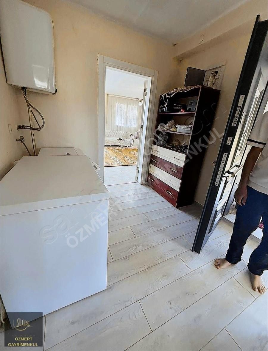 Menderes Oğlan Anasın Da 900m2 Arsa İçinde 100m2 Betonarme Ev - Görsel 14