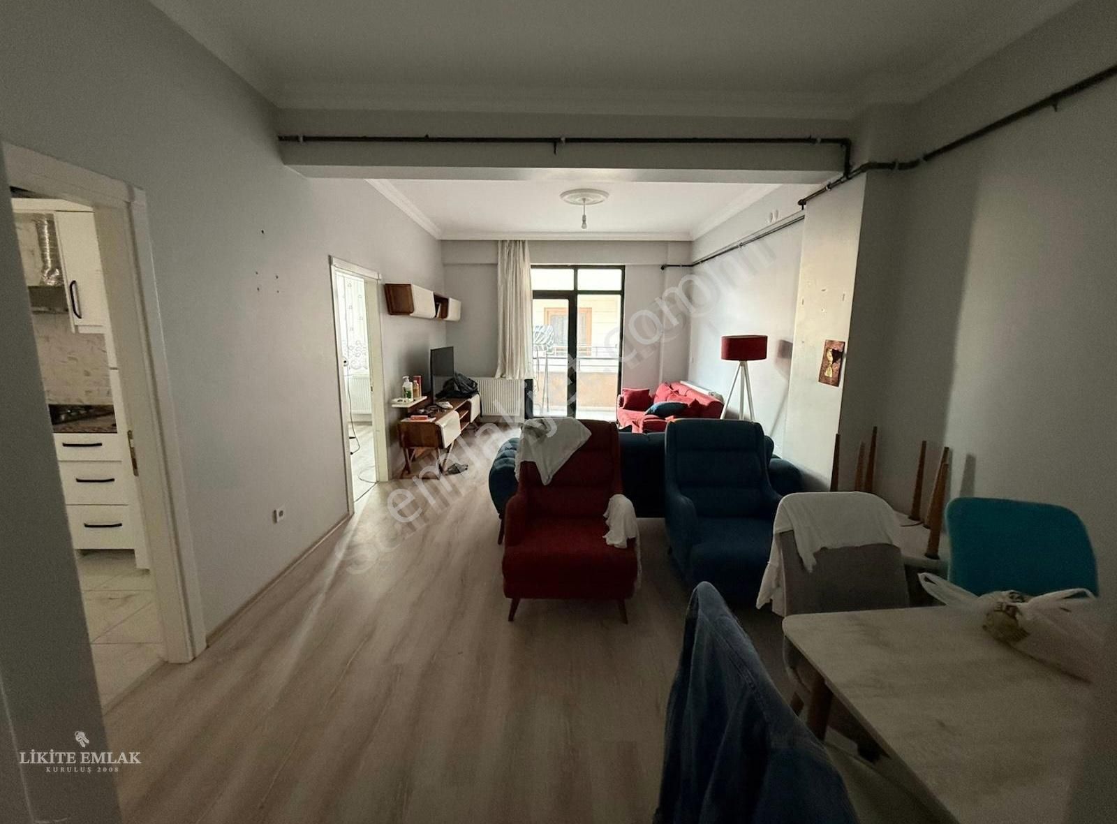 Likite Emlak'tan Cumhuriyette Ana Cadde Üzeri Satılık 2+1 - Görsel 6