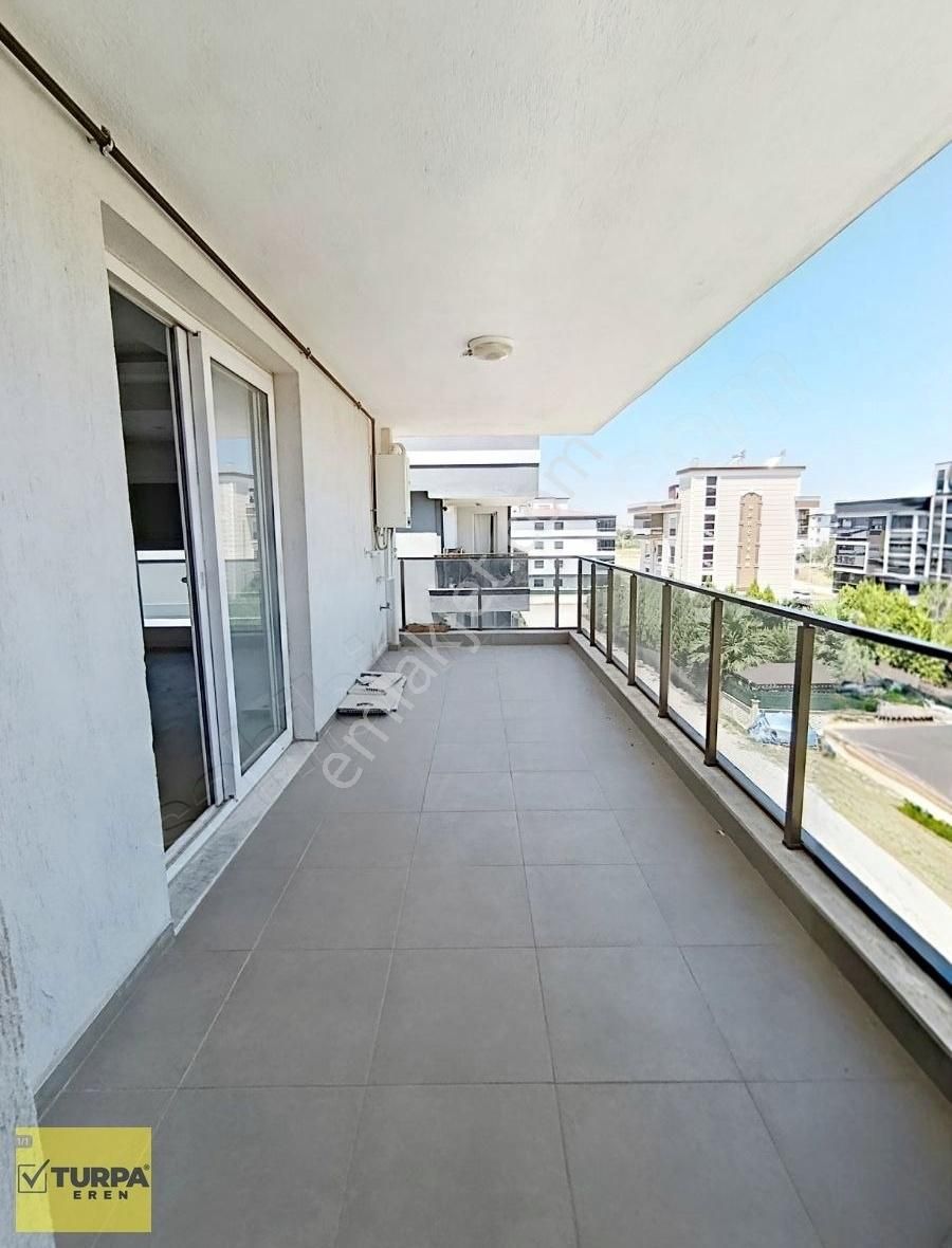 Torbalı Havuzlu Sitede Satılık 3+1 Daire