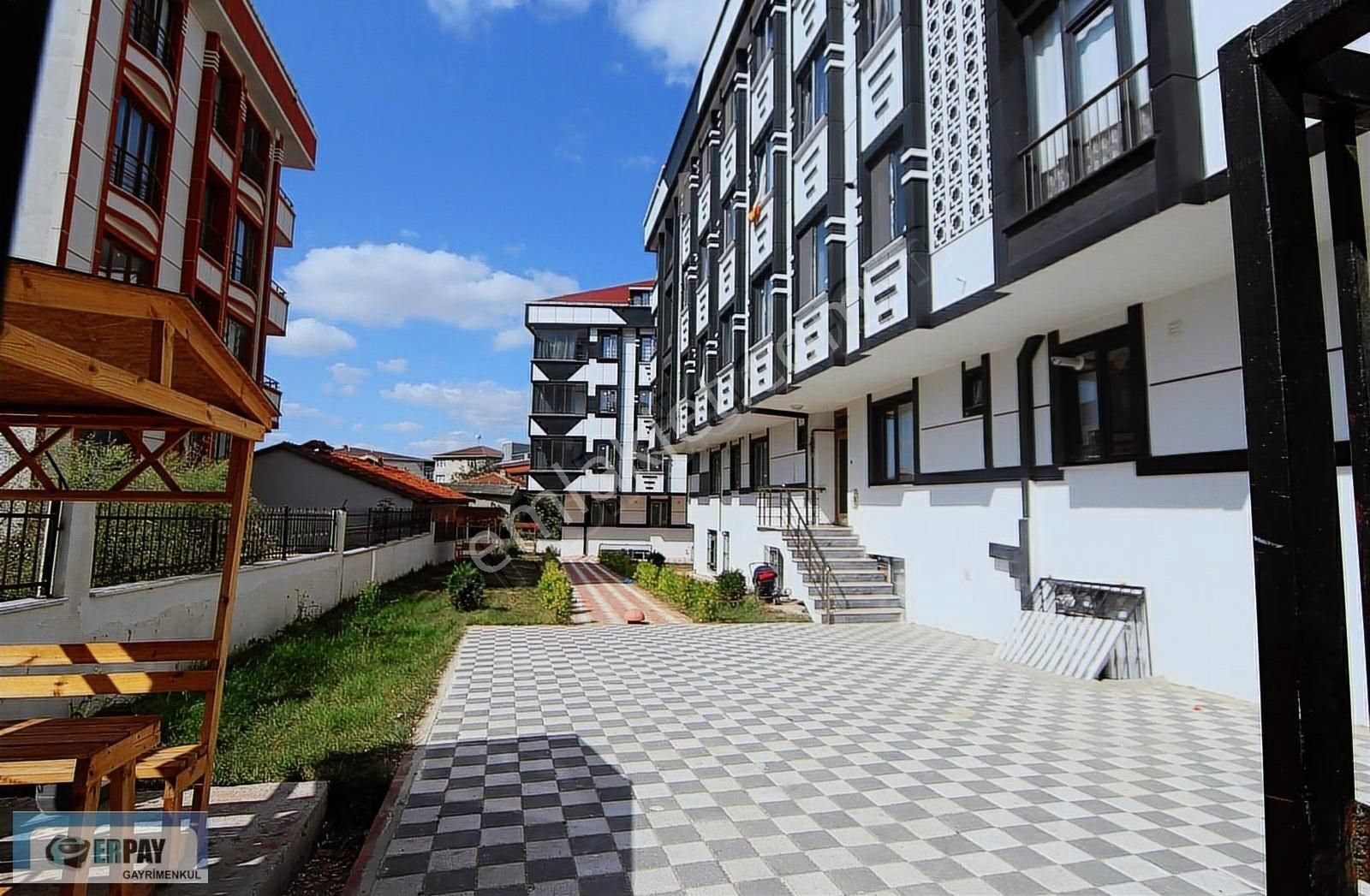 Erpaydan Site İçinde 1+1 Daire ( Amerikan Mutfaklı )