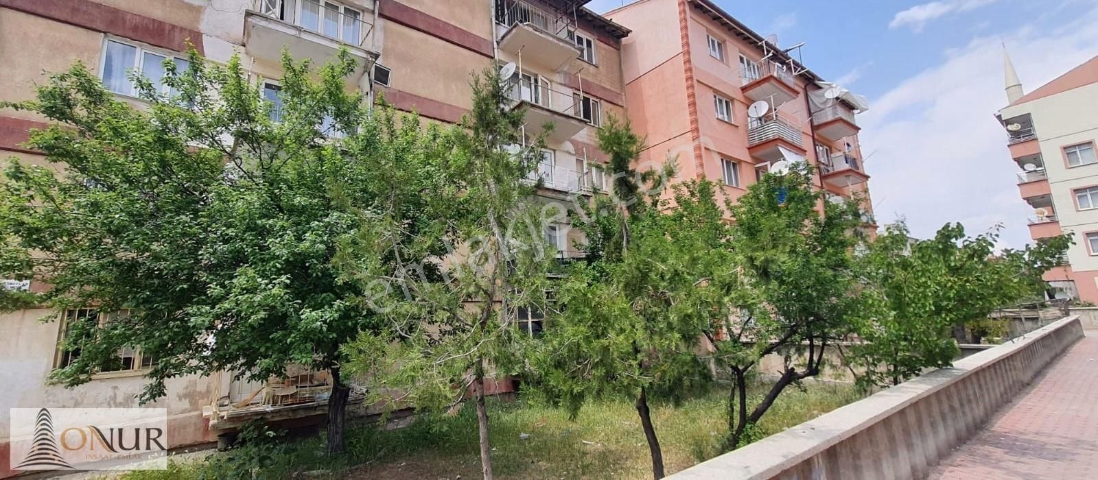 Onur Emlak Binkonutlar Mah. Satılık 2+1 Satılık Bakımlı Daire