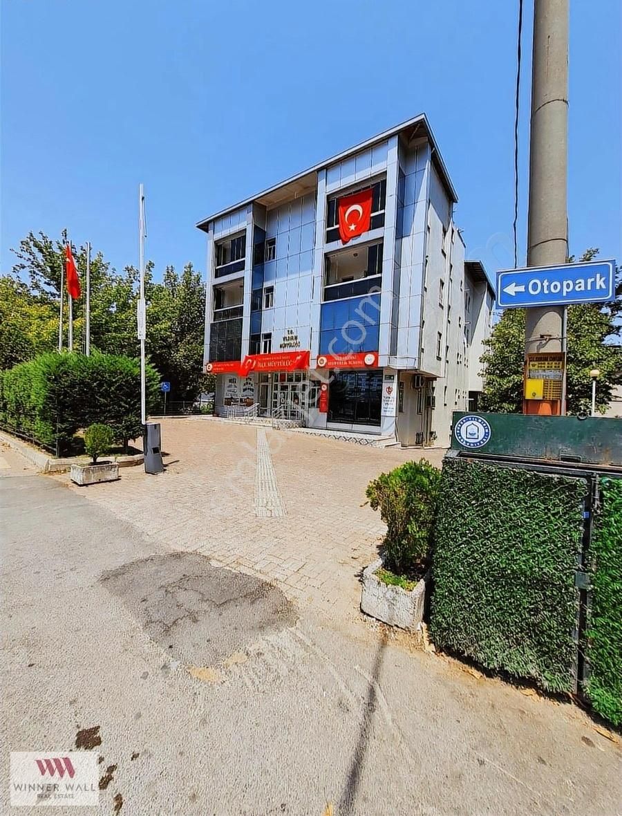 Wınner Wall'dan Şükraniye'de Satılık 2+1 Daire - Görsel 3