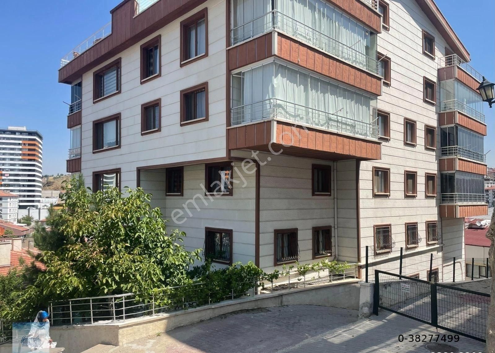 Aşıkpaşa Mahallesi 2+1 Bina Girişi Ön Cephe Mobilyalı Kombili Yapılı Daire 60m2 Boş Daire