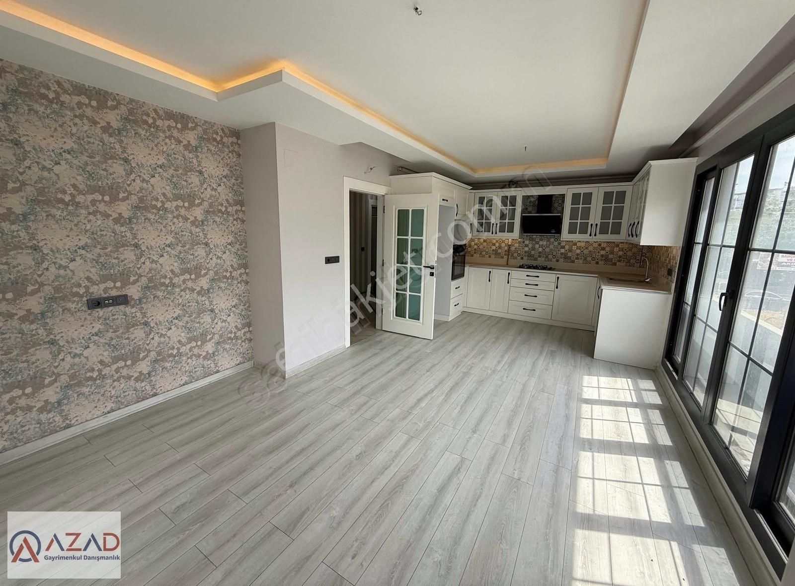 Azad-bahçeli Bul. Civarı 2 Bloklu Lüks Site İçinde 3+1 Satılık