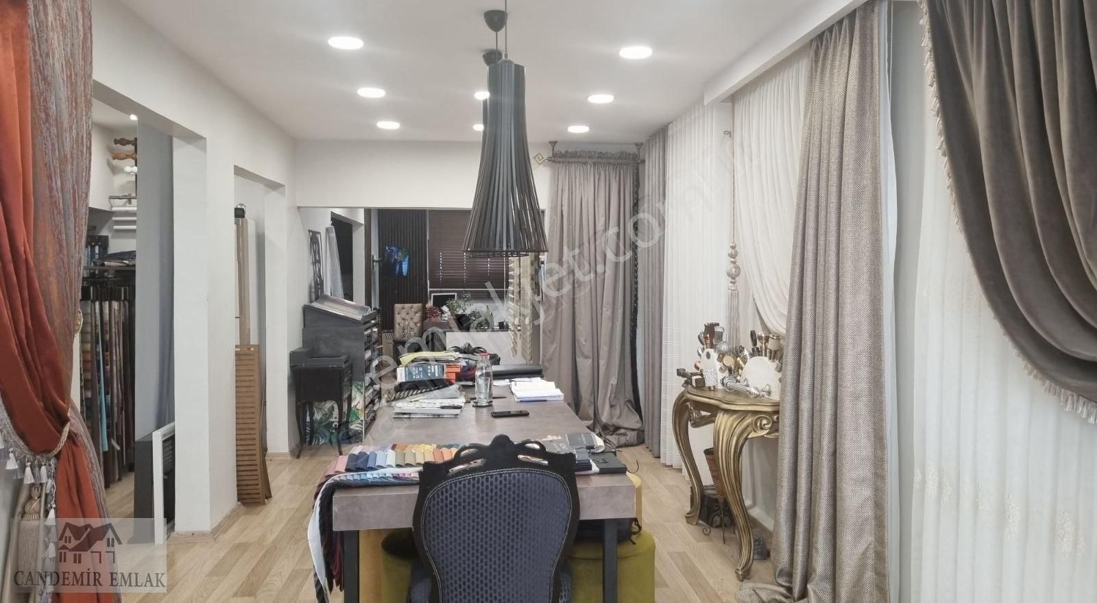 Candemir'den Mimaroba' Nın İşlek Caddesinde Kiralık İşyeri