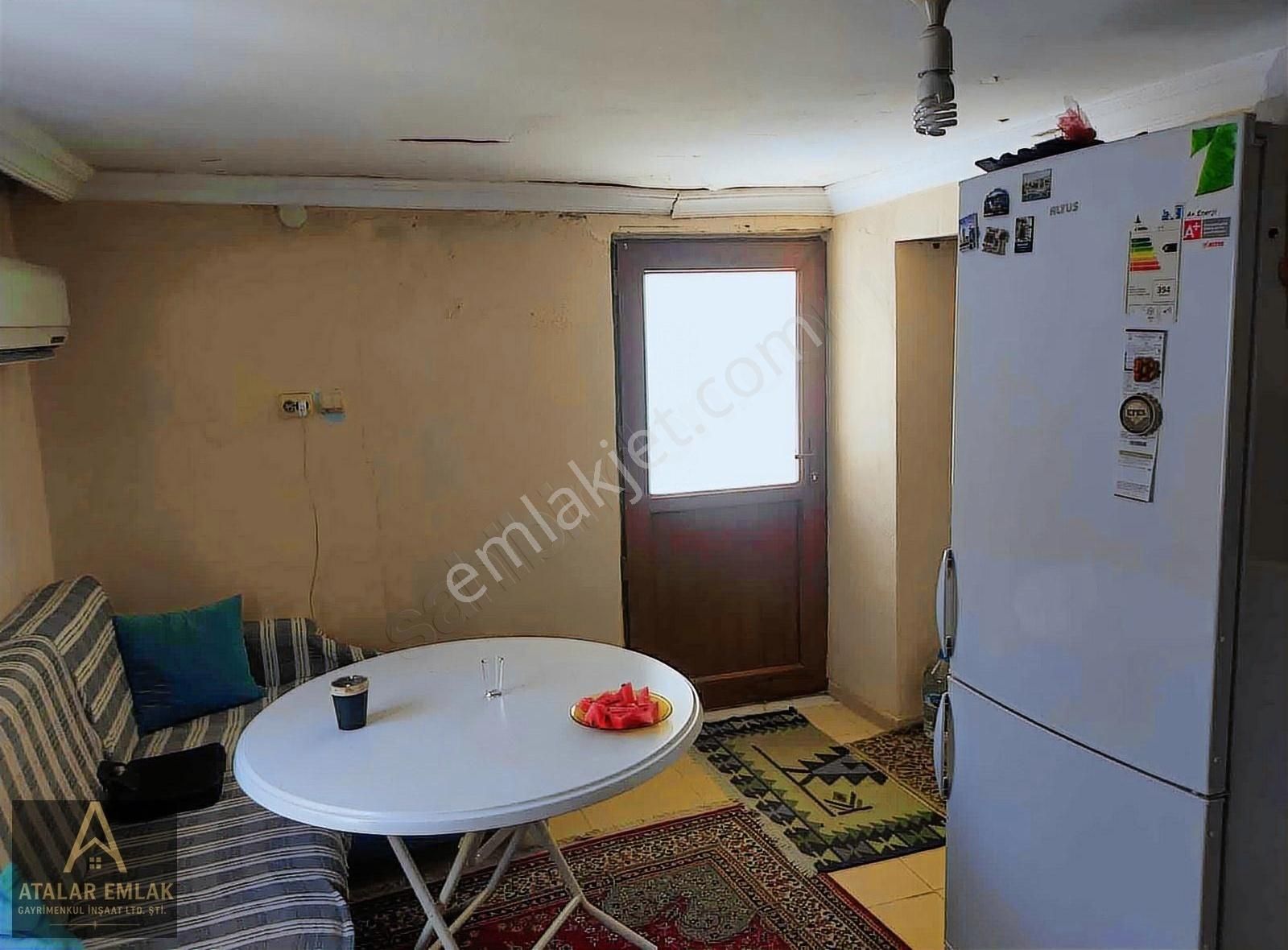 Atalar Gayrimenkulden 3 Ayrı Tapulu Avlulu Müstakil Ev - Görsel 2