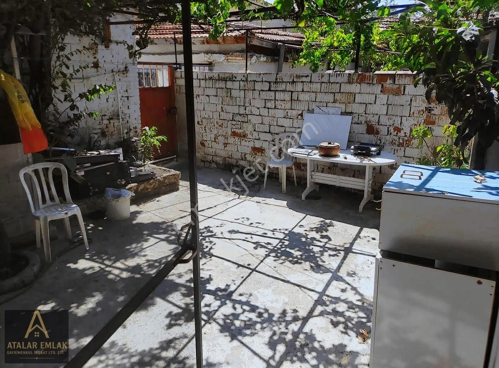 Atalar Gayrimenkulden 3 Ayrı Tapulu Avlulu Müstakil Ev - Görsel 8