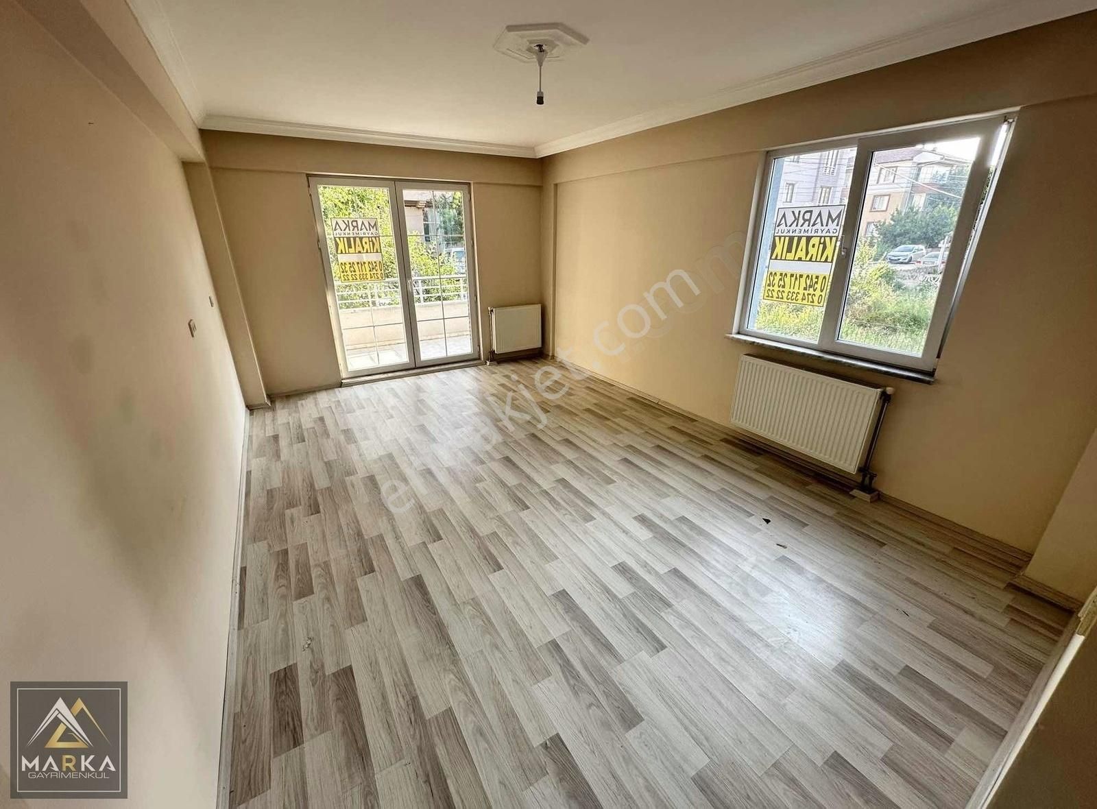 Marka'dan Cumhuriyet Mh. Aileye Kiralık 3 Cepheli 3+1 Daire