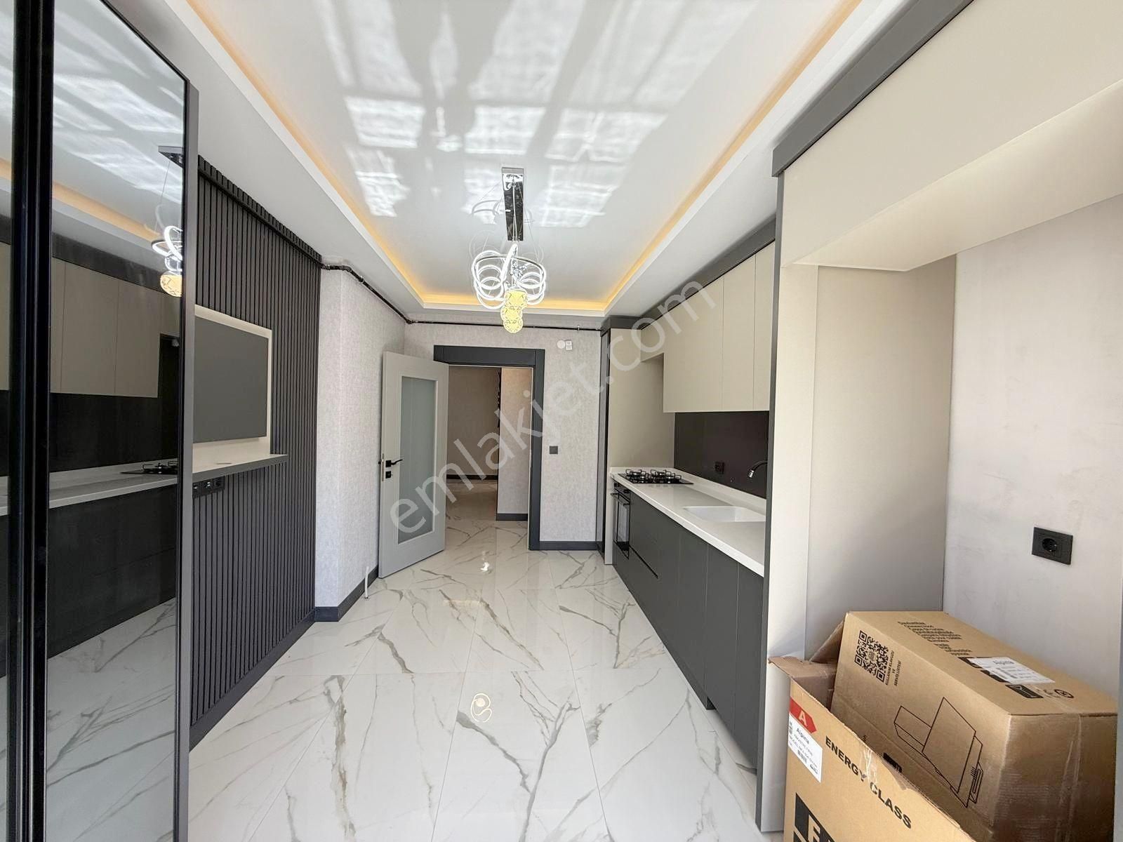 Öz Maşallah'tan Merkezi Konumda Ful Yapılı Sıfır 3+1 Da're - Görsel 3