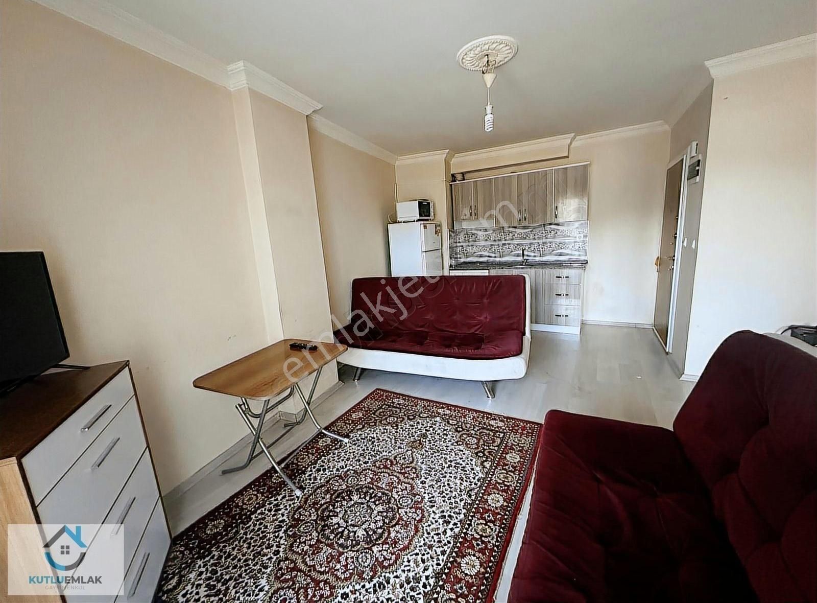 Sümer Mahallesi'nde Üniversiteye Yakın Kiralık 1+1 Ara Kat Daire
