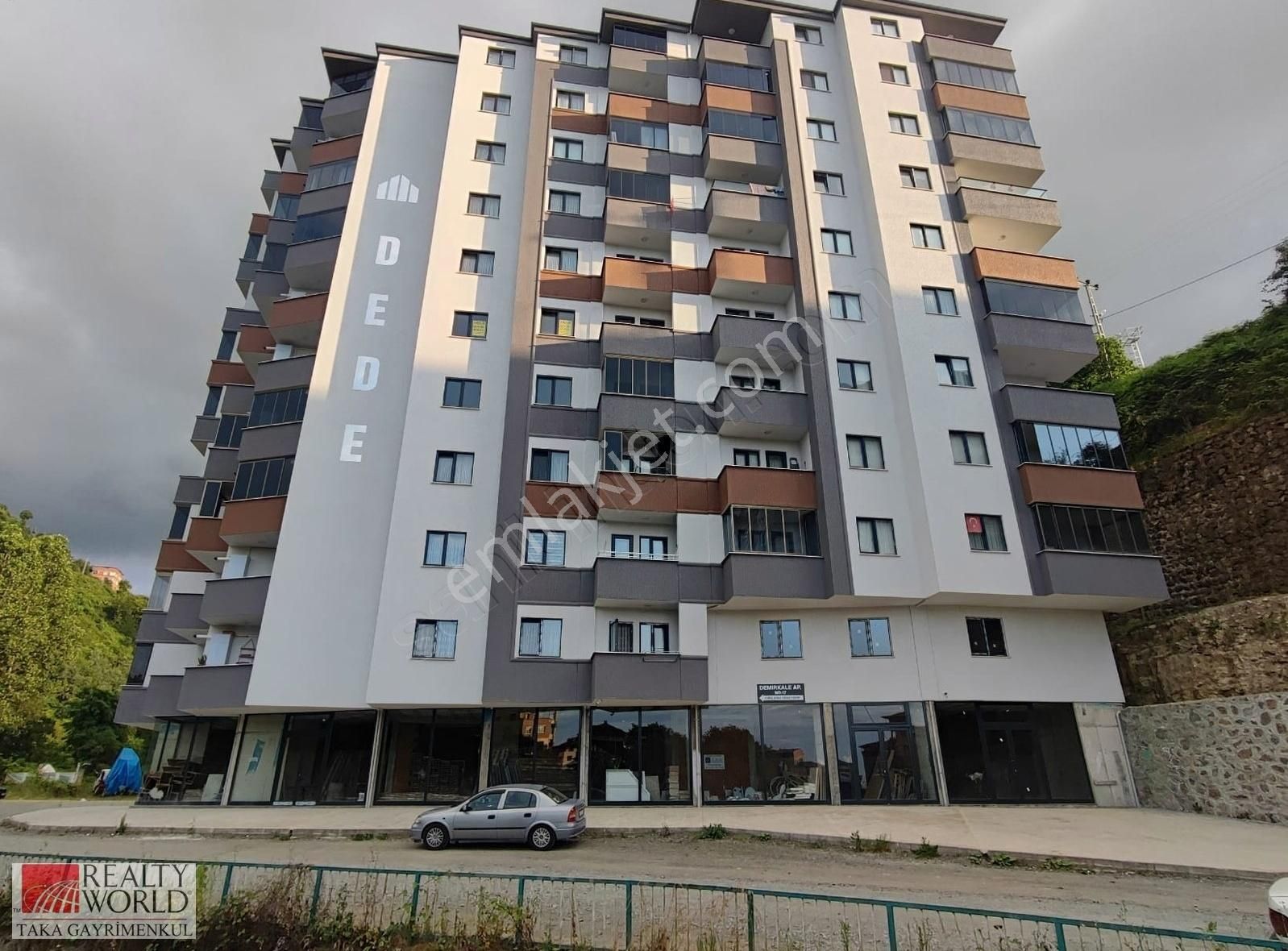Rw Taka Gayrimenkul'den Arsin Merkez'de Satılık 3+1 Daire