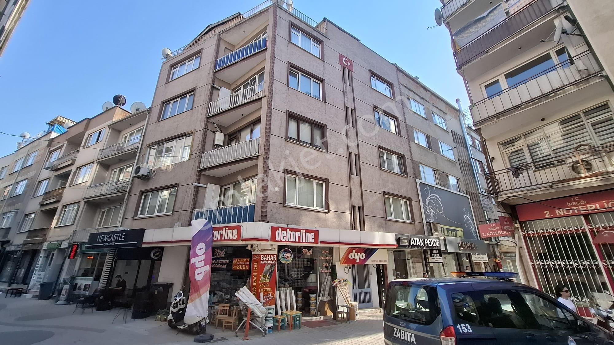 Roma' Dan Cuma Mahallesi' Nde Kiralık Daire