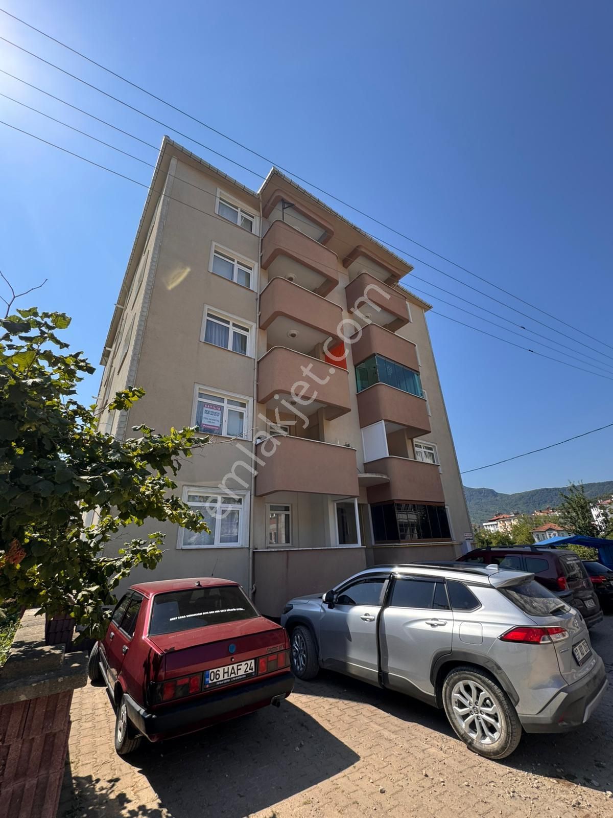Cide Demirtaş Emlak Güvencesi İle Satılık 3+1 Daire