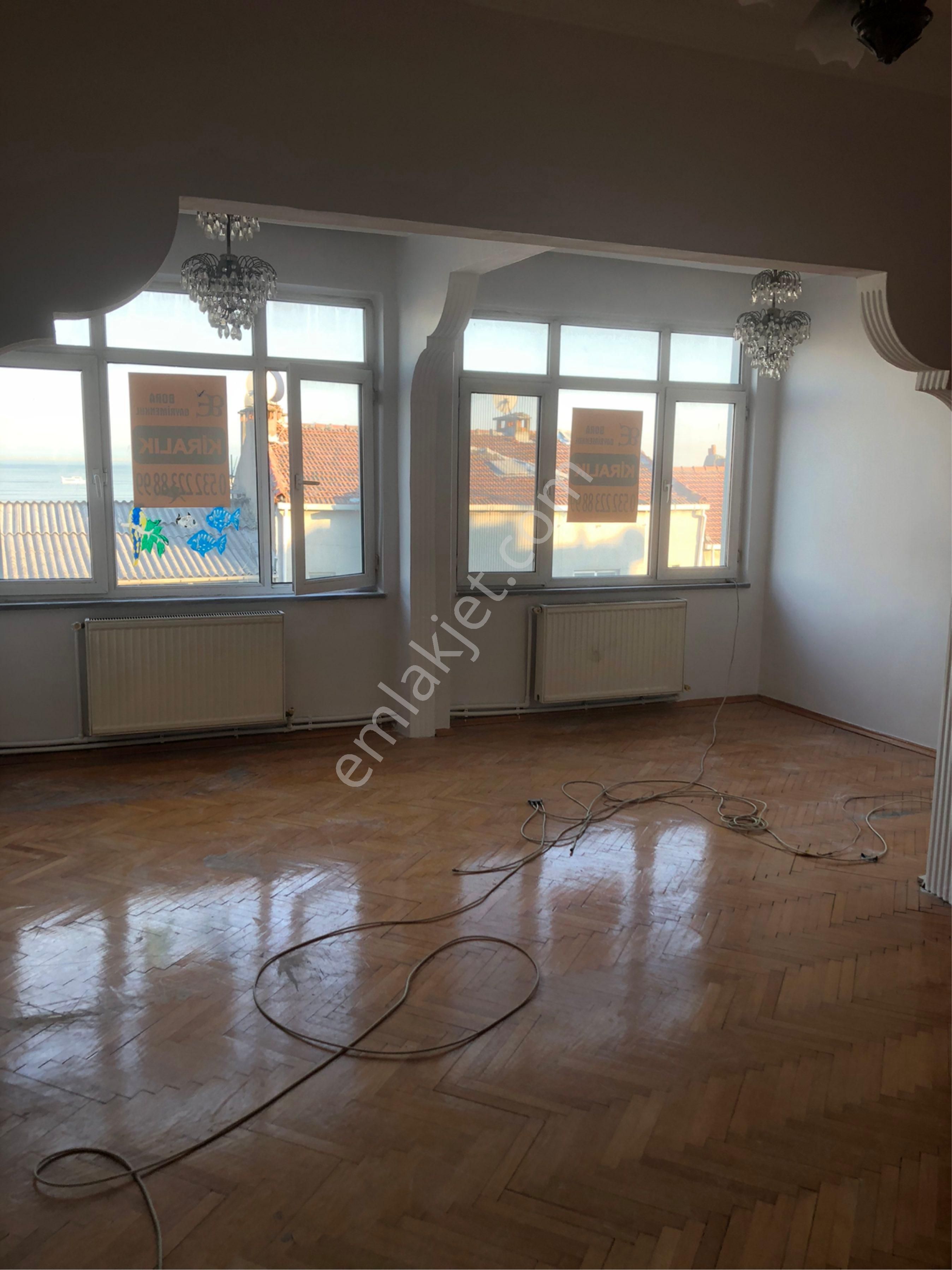 Bora Emlak’tan 2+1 5. Kat 85 M2