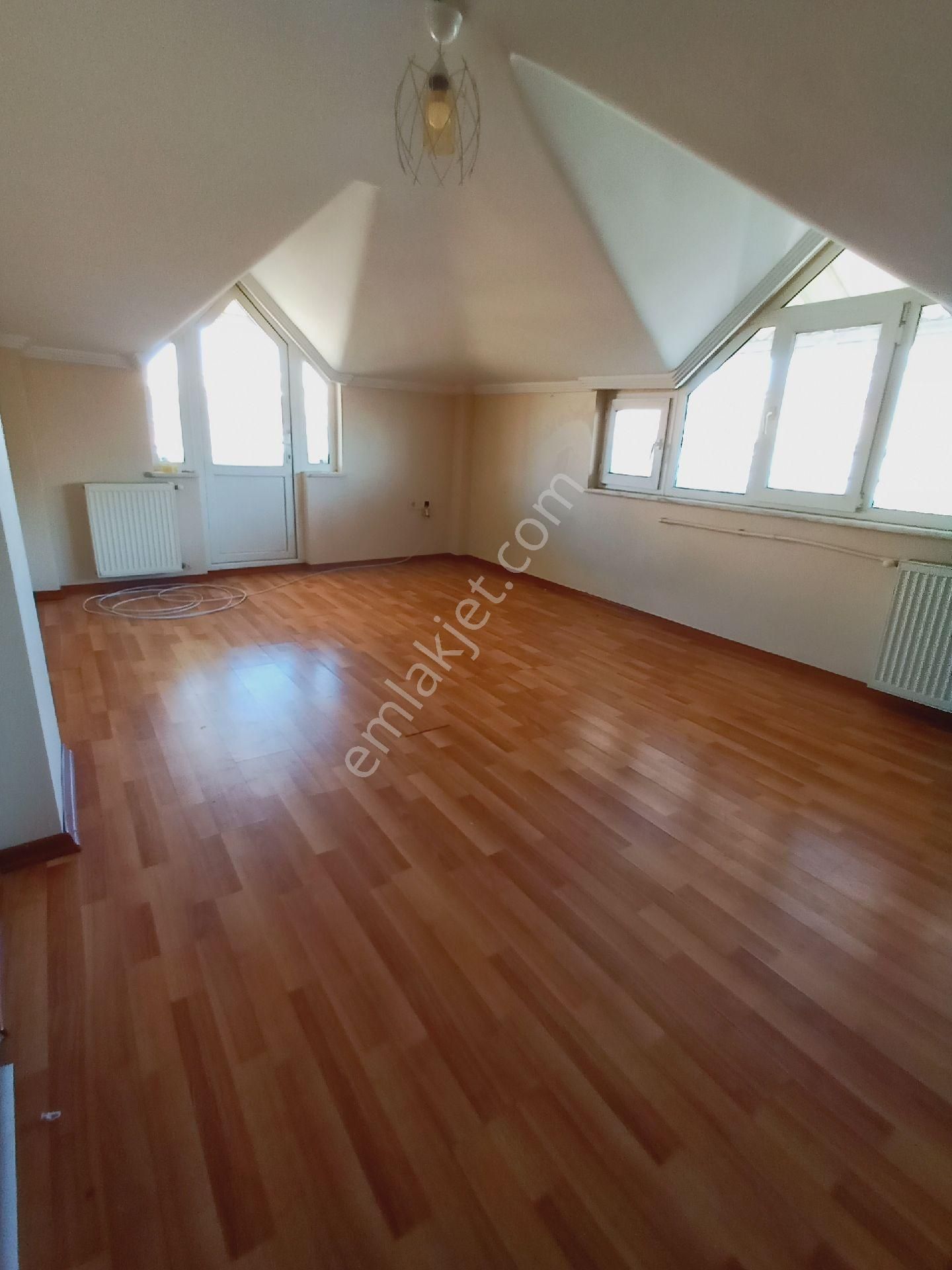 Cerrahpaşa Da 3+1 Son Kat Kiralık Daire