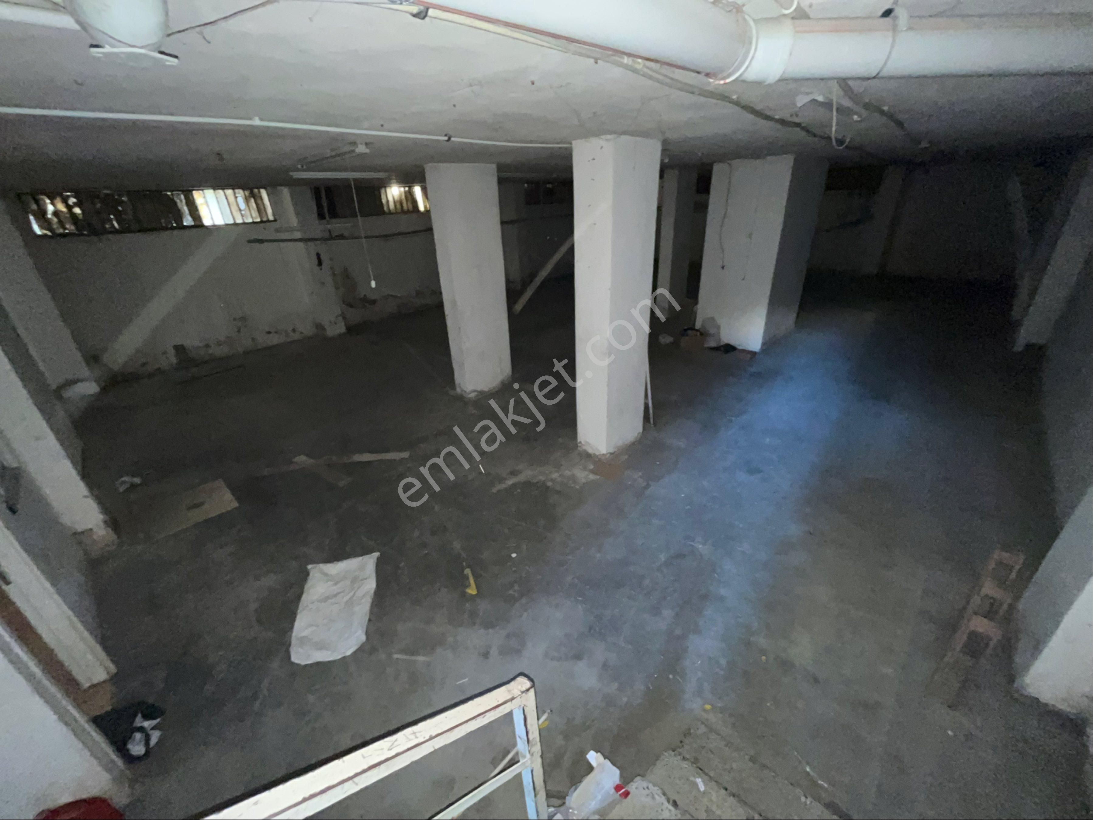 Aydın İnş. Cebeci Mh. 350m2 Borum Dükkan Her İşe Uygu