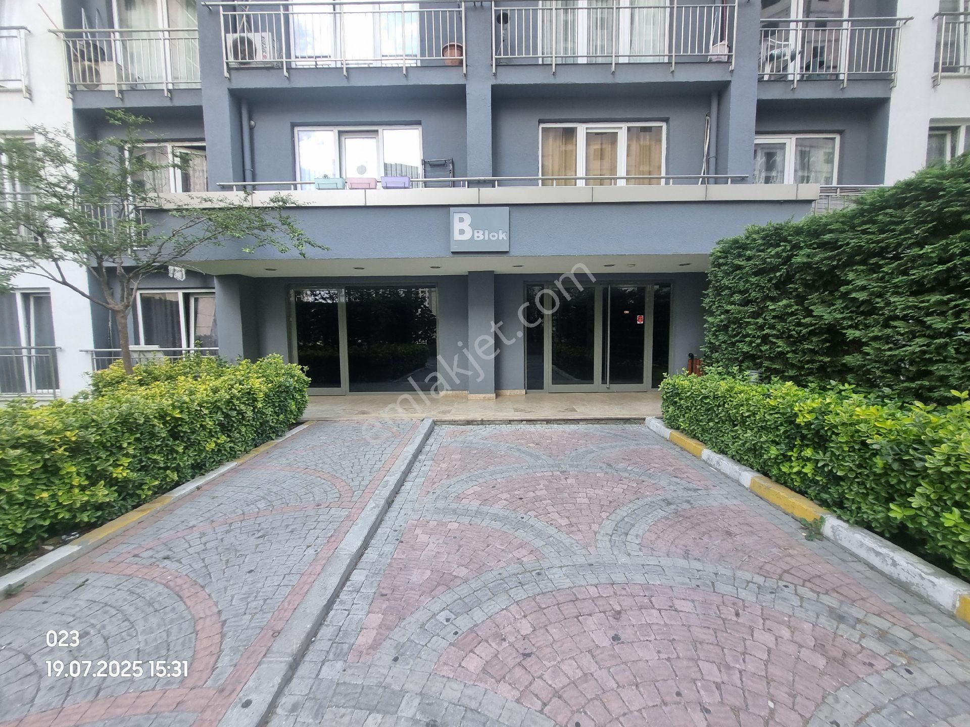 İnnovıa 3 Site Havuz Cepheli Kiralik Daire 1+1 Şehir Cephe