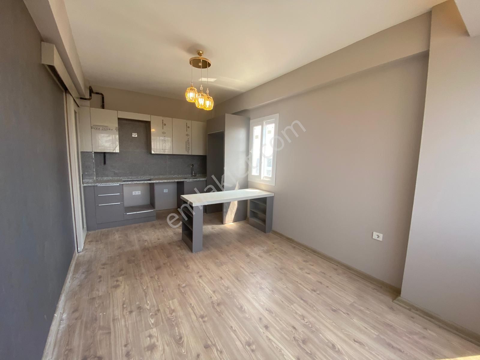 Dream Home’dan Eski Mezitli’de Kapalı Mutfak İskanlı 2+1 Extralı Daire