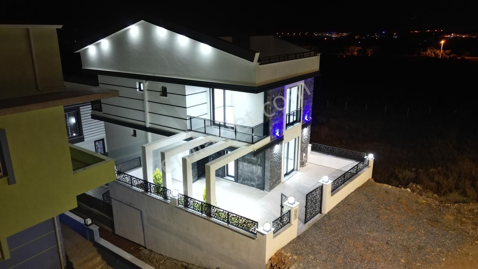 Trio Asg'den 5+1 Havuzlu Akıllı Sistem Özel Üretim İnşaat