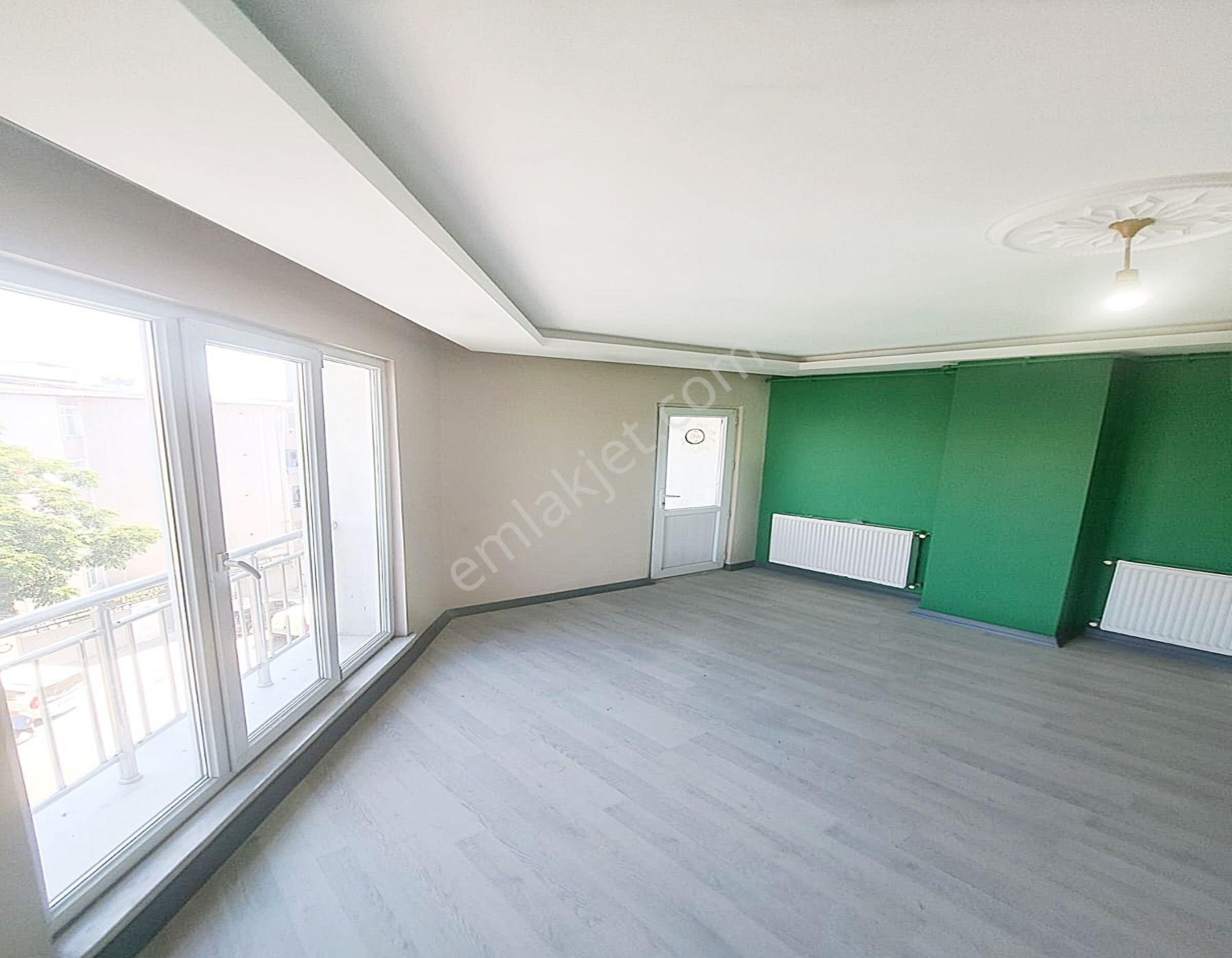 Beylikdüzü Arena'dan Merkezi Konumda Balkonlu Satılık 2+1 Daire - Görsel 2