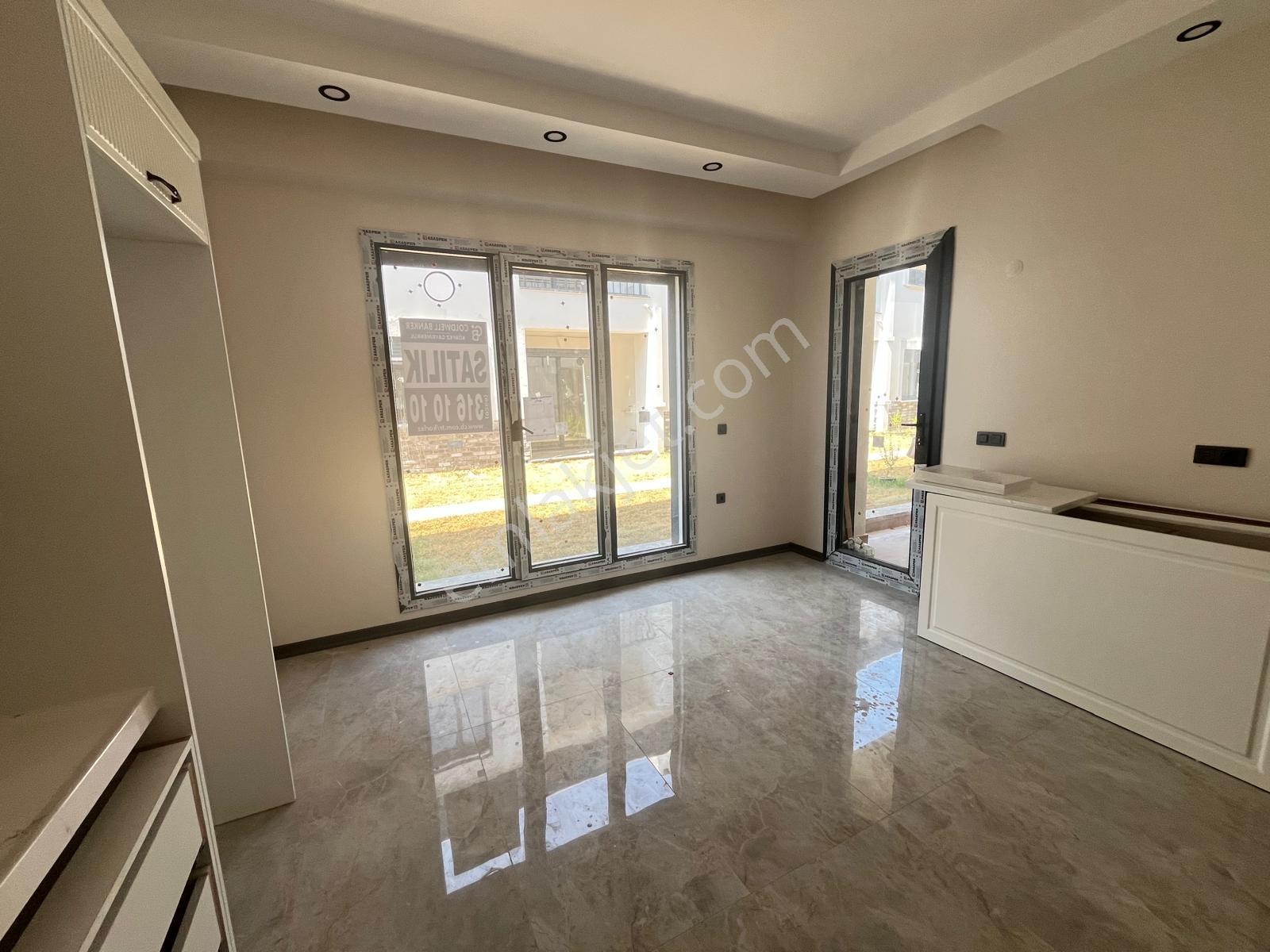 Güre Çamlıbelde Bahçe Kullanımlı Havuzlu Satılık 1+1 Daire - Görsel 12