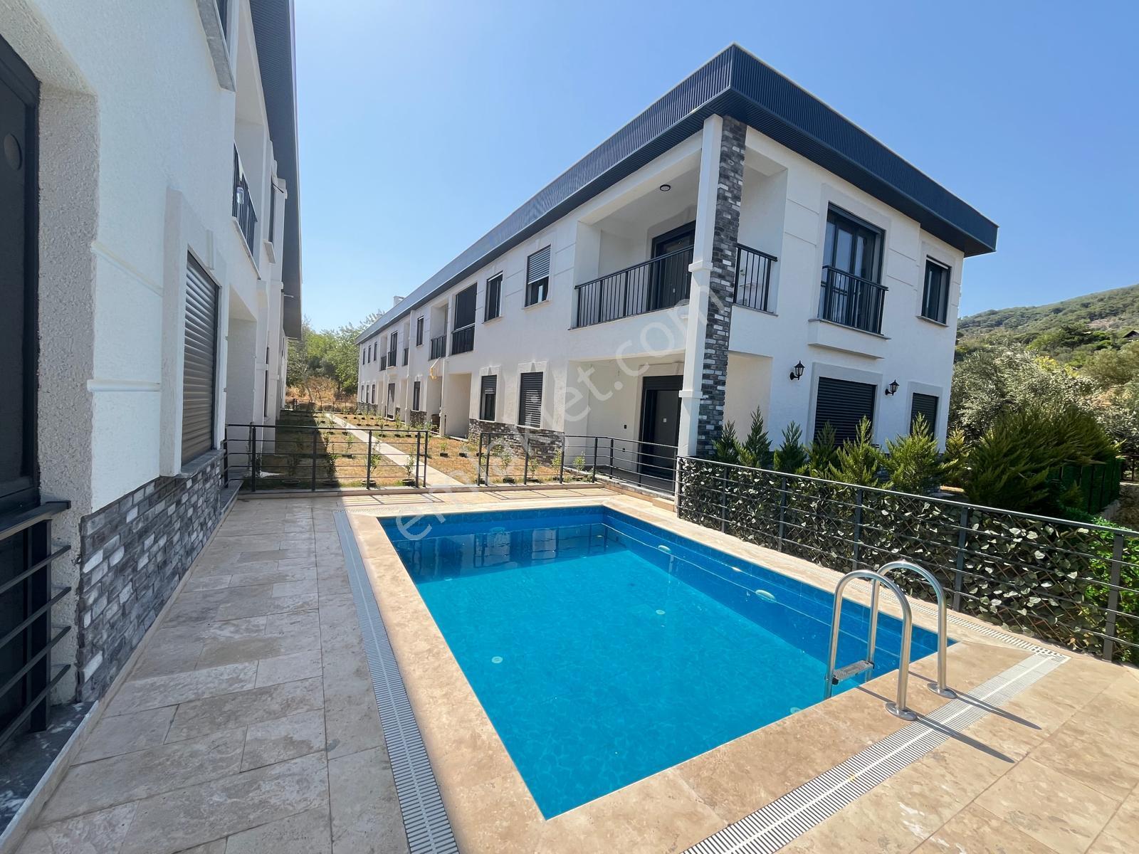 Güre Çamlıbelde Bahçe Kullanımlı Havuzlu Satılık 1+1 Daire - Görsel 3
