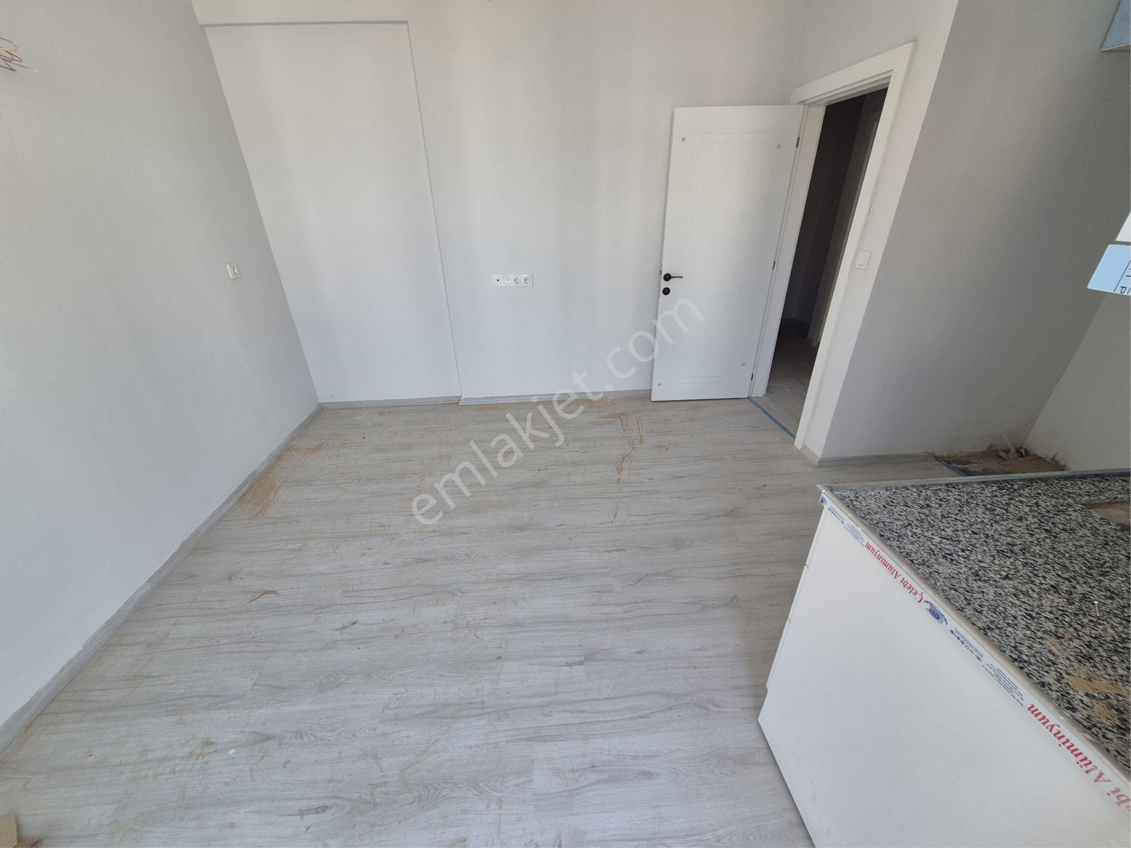 Ertuğrul'dan Denize 2 Dk Mesafede Oturuma Hazır Daire - Görsel 14