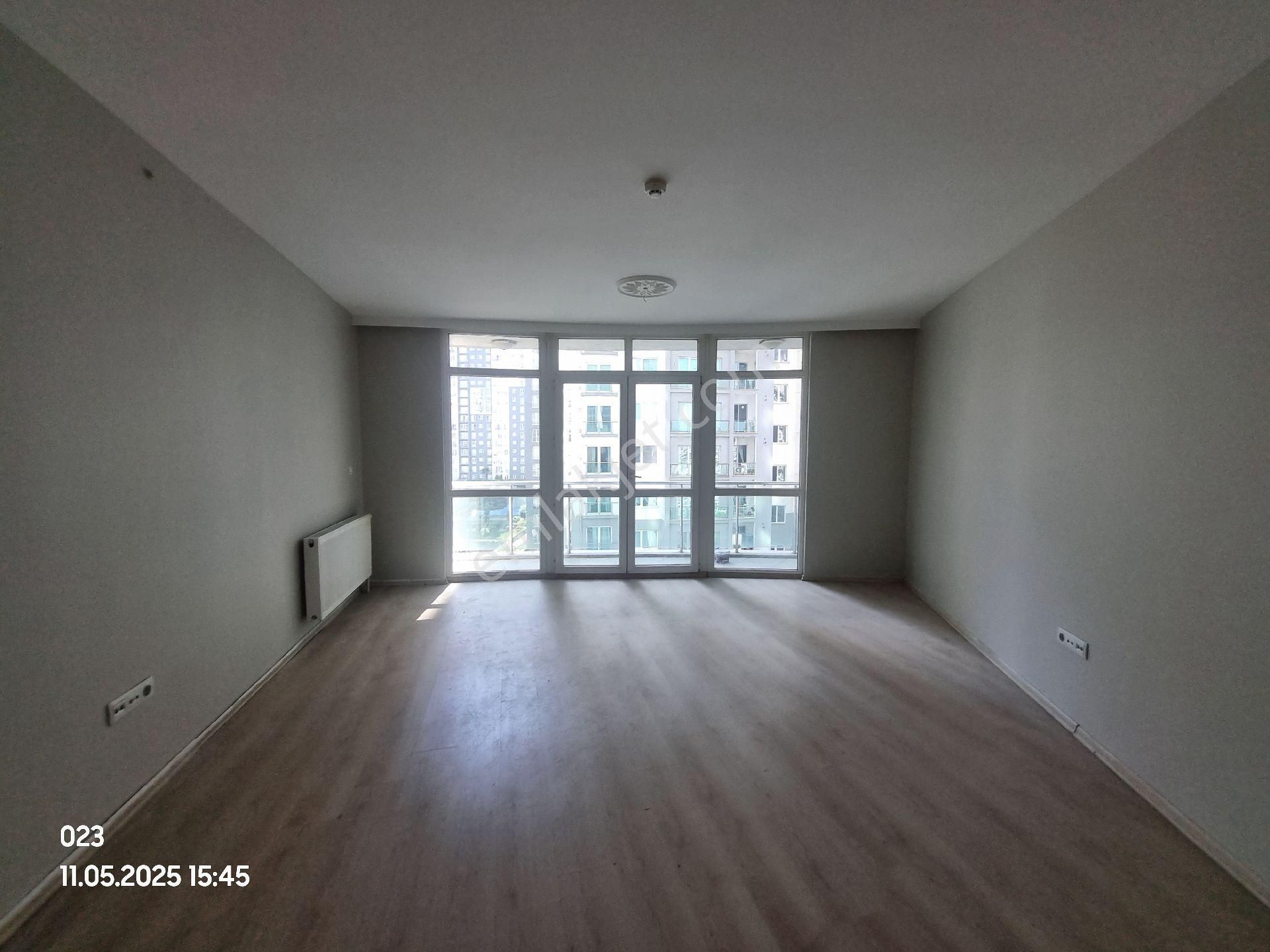 Metrobüs Yakın Fi Towers Site F2 Blok Balkonlu 2+1 Daire