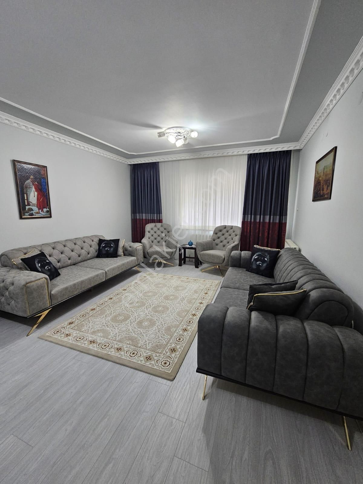 Huzurkonutları Zambak Sitesinde Satılık 3+1 Daire Full Yapılı