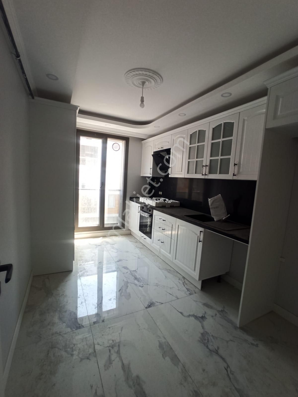 Beylikdüzü Kavaklı 2+1 Kiralık Sıfır Daire 36,000 Tl