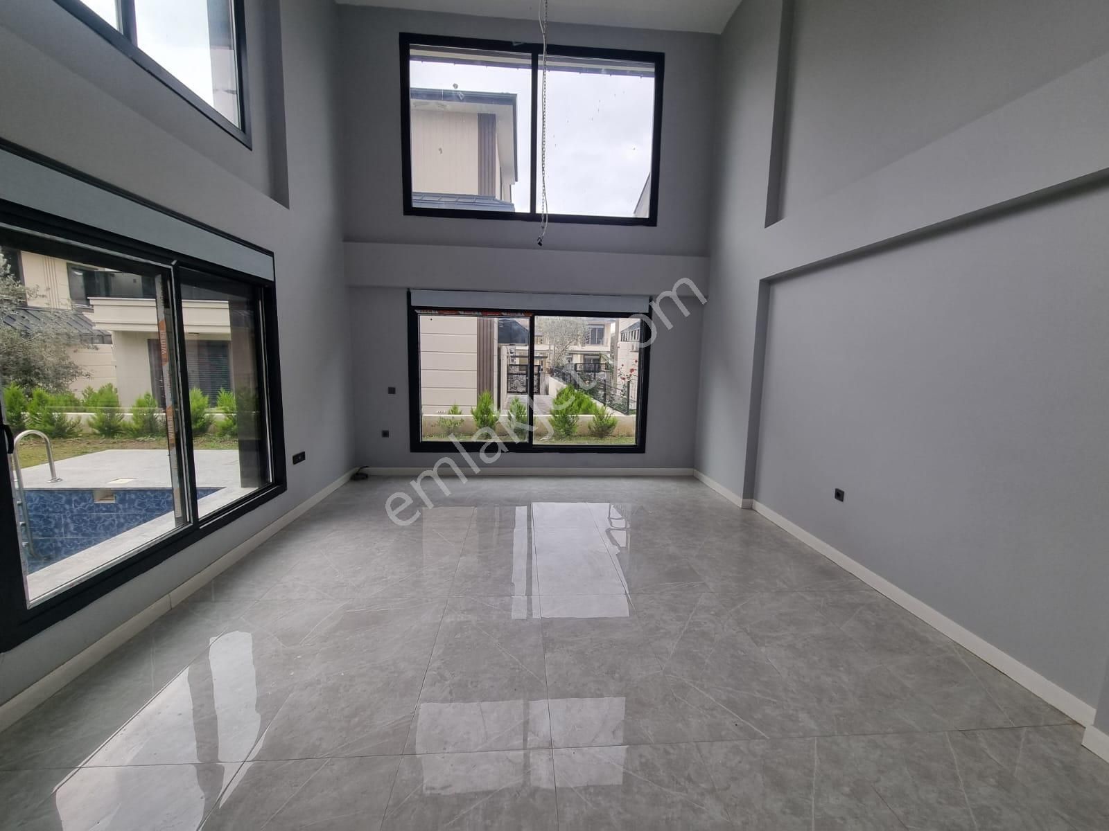 Irmaksudan Güre De Havuzlu Şehir Stresinden Uzak 4+2 Lüks Villa - Görsel 23