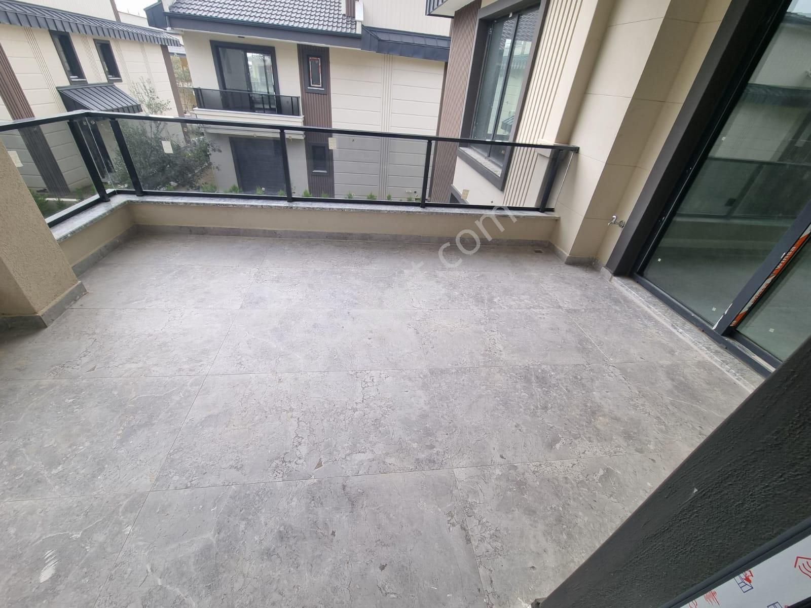 Irmaksudan Güre De Havuzlu Şehir Stresinden Uzak 4+2 Lüks Villa - Görsel 21
