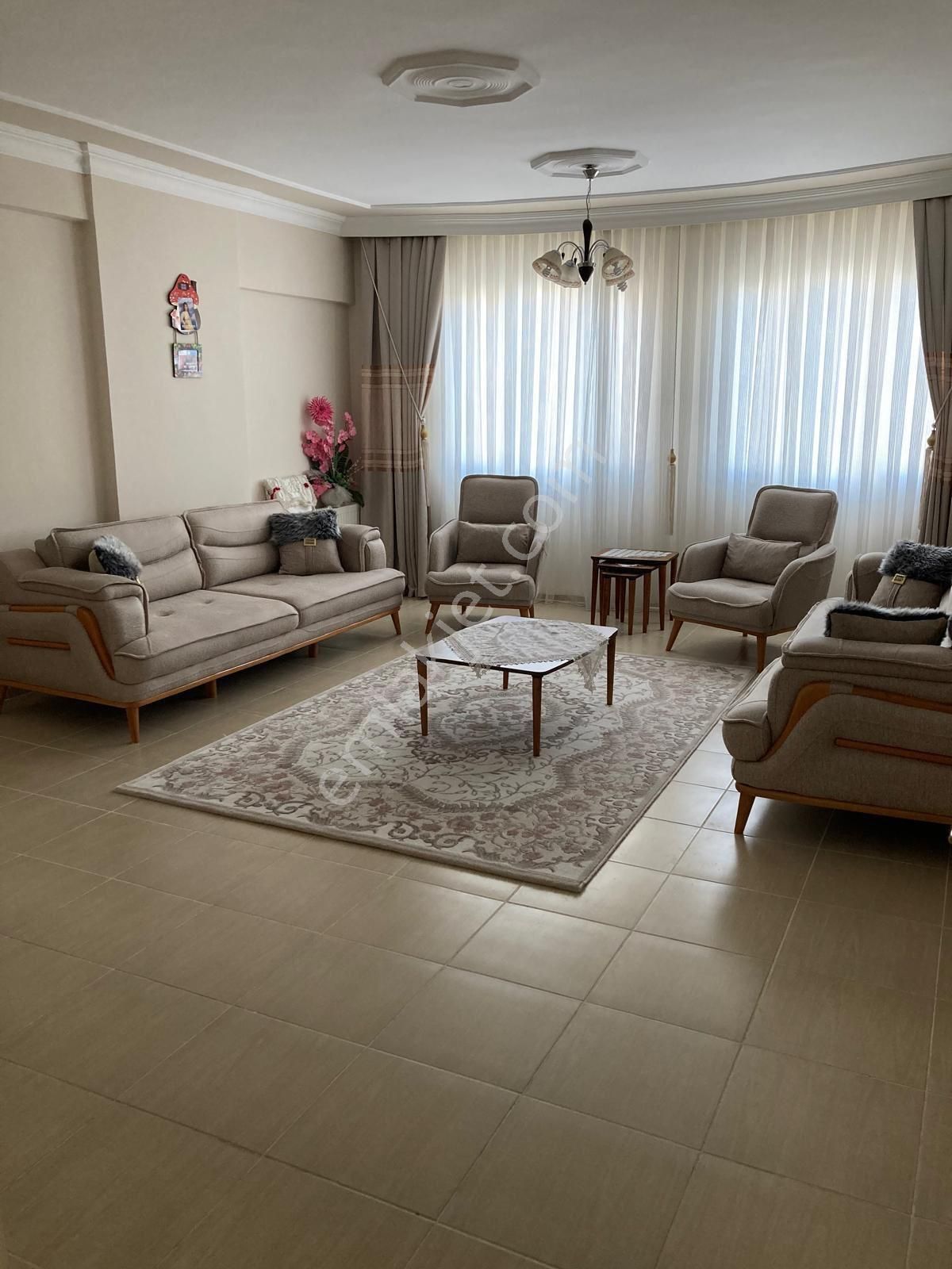 Yaşarsoy Gyo``dan Karaköprü Ali Babada Arakat 3+1