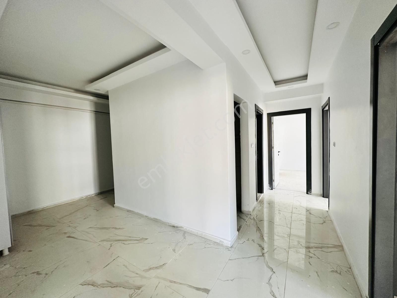 Dinç Emlaktan Satılık Sıfır 3+1 Daire Ön Cephe - Görsel 13